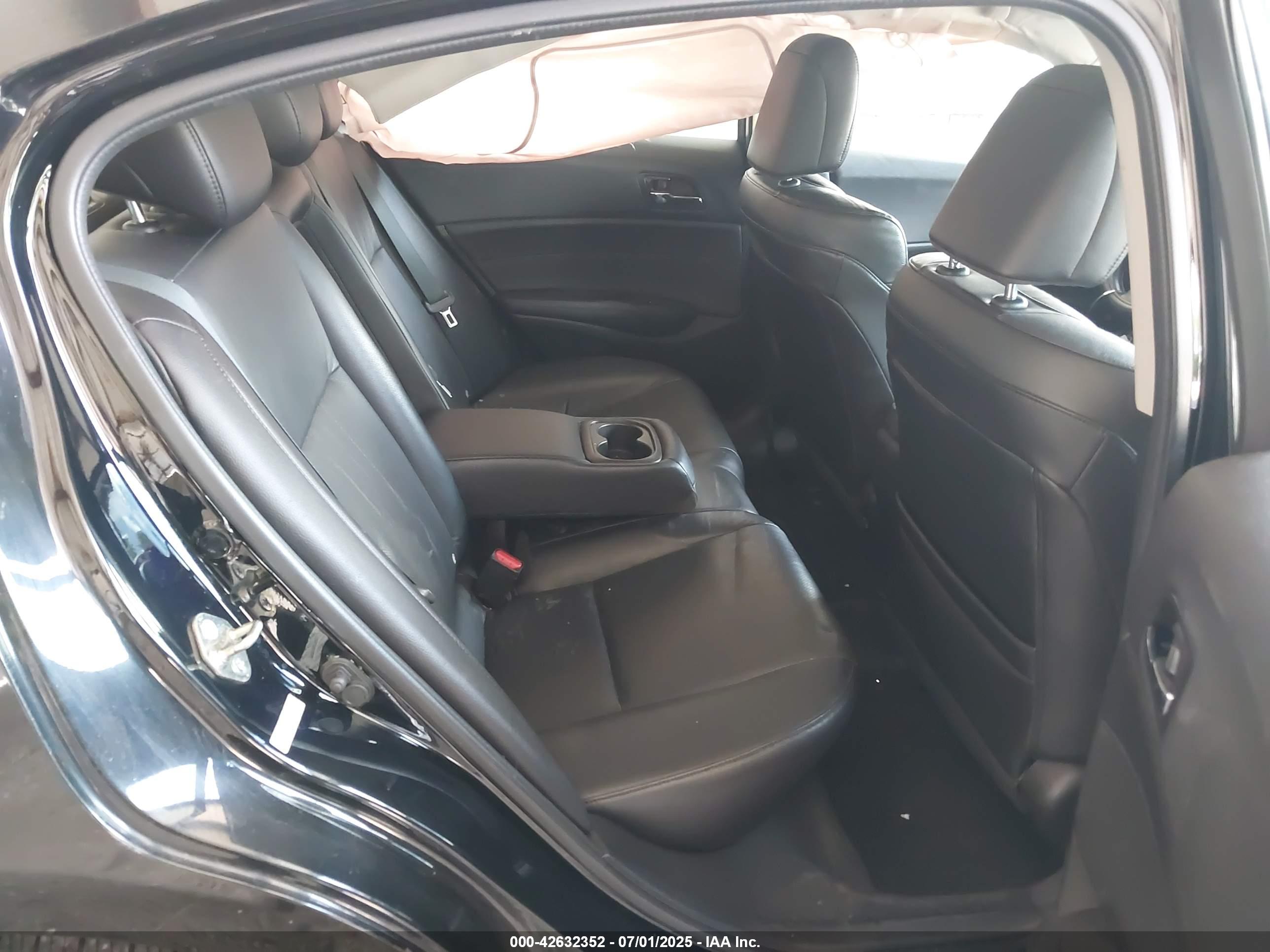 ACURA ILX image 8