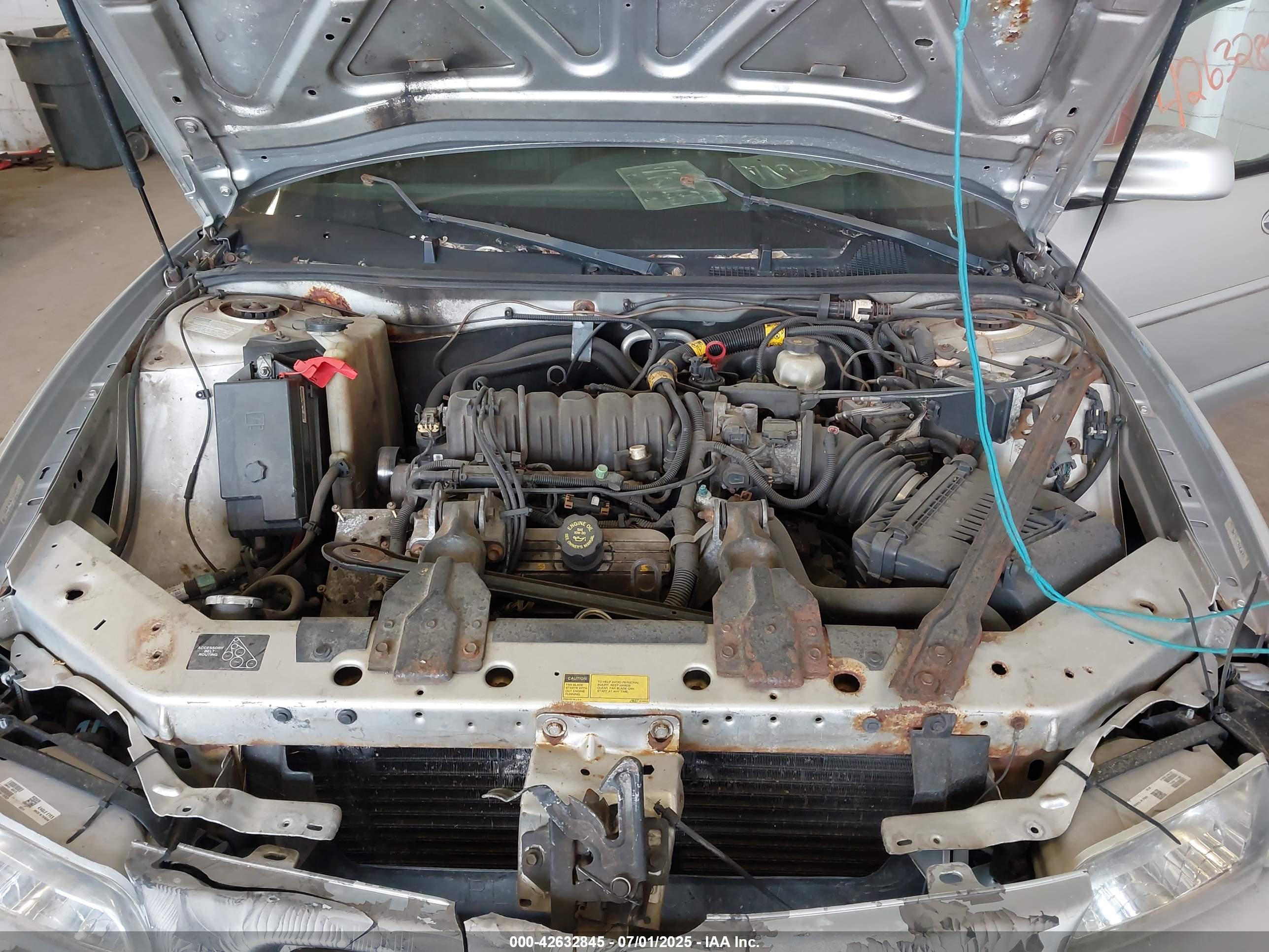 PONTIAC GRAND image 10