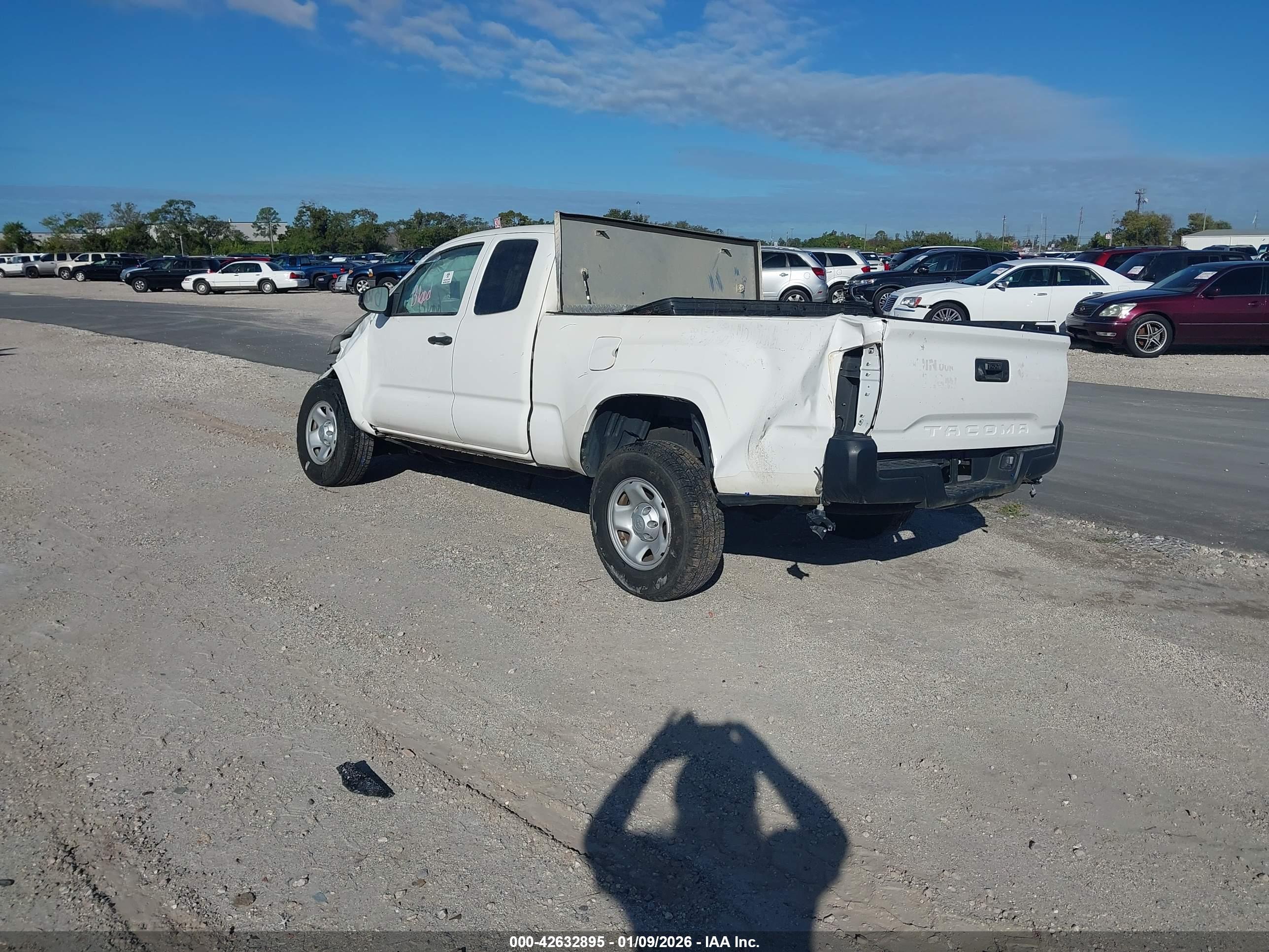 TOYOTA TACOMA image 3