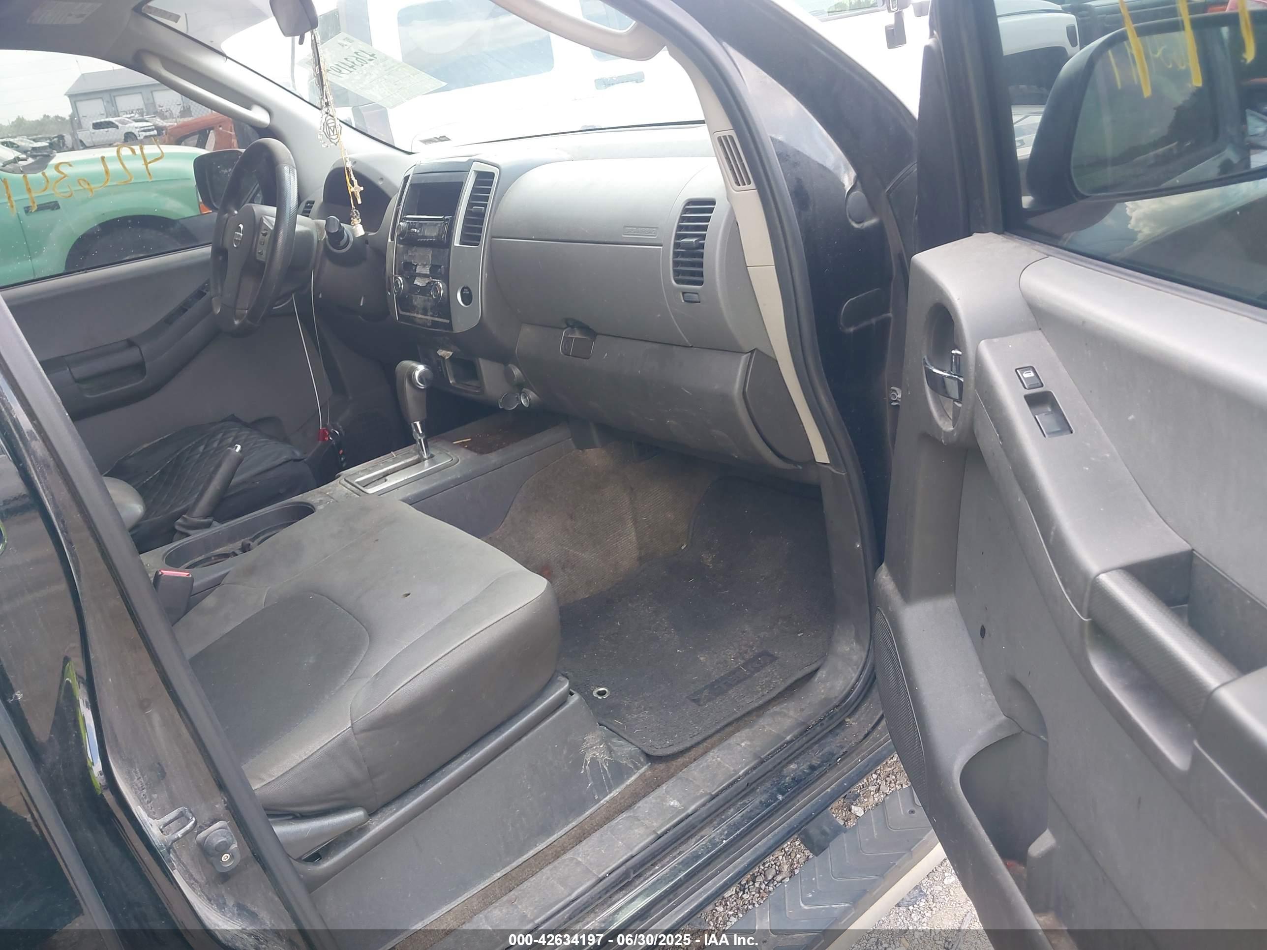 NISSAN XTERRA image 5