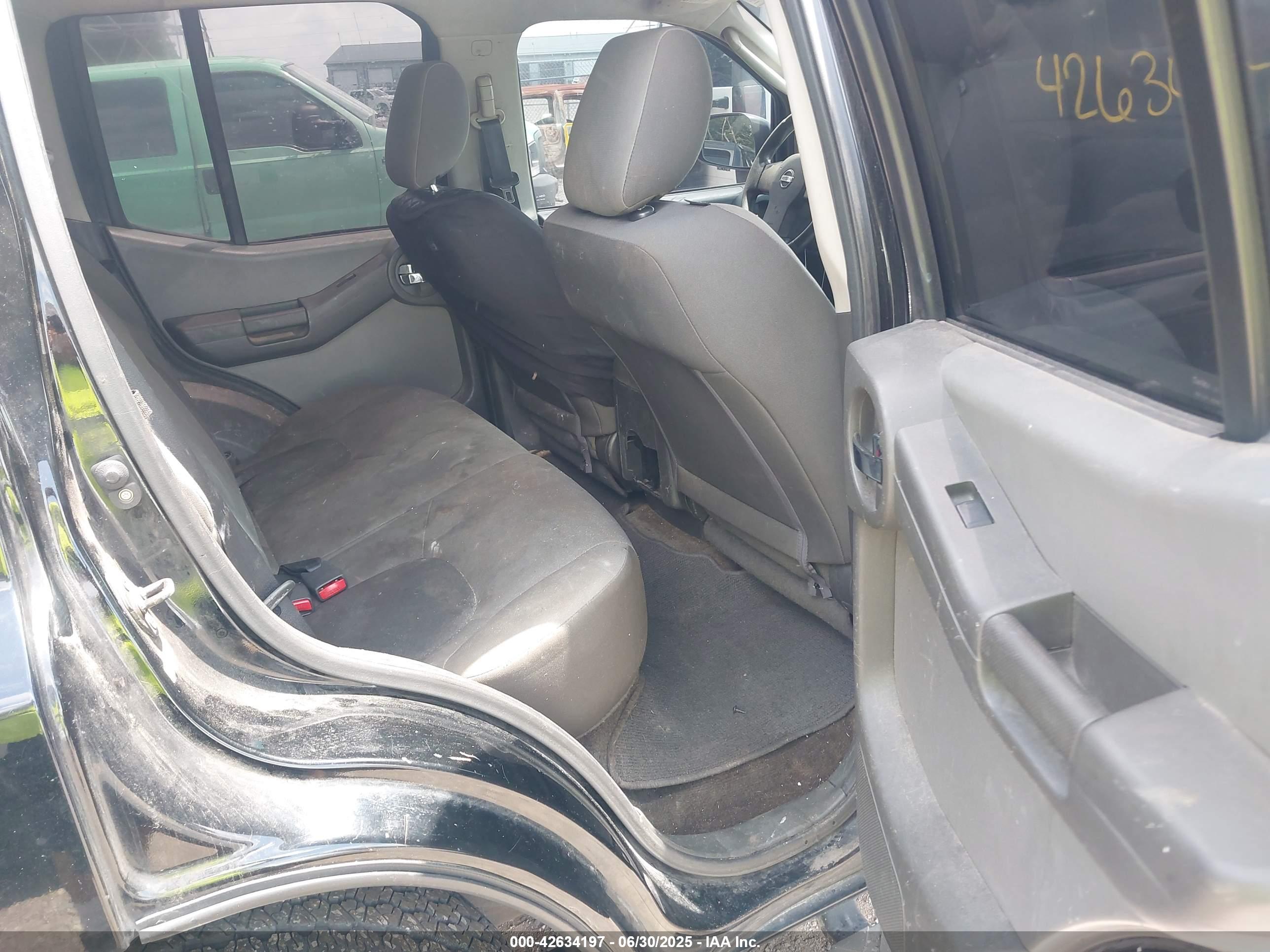 NISSAN XTERRA image 8