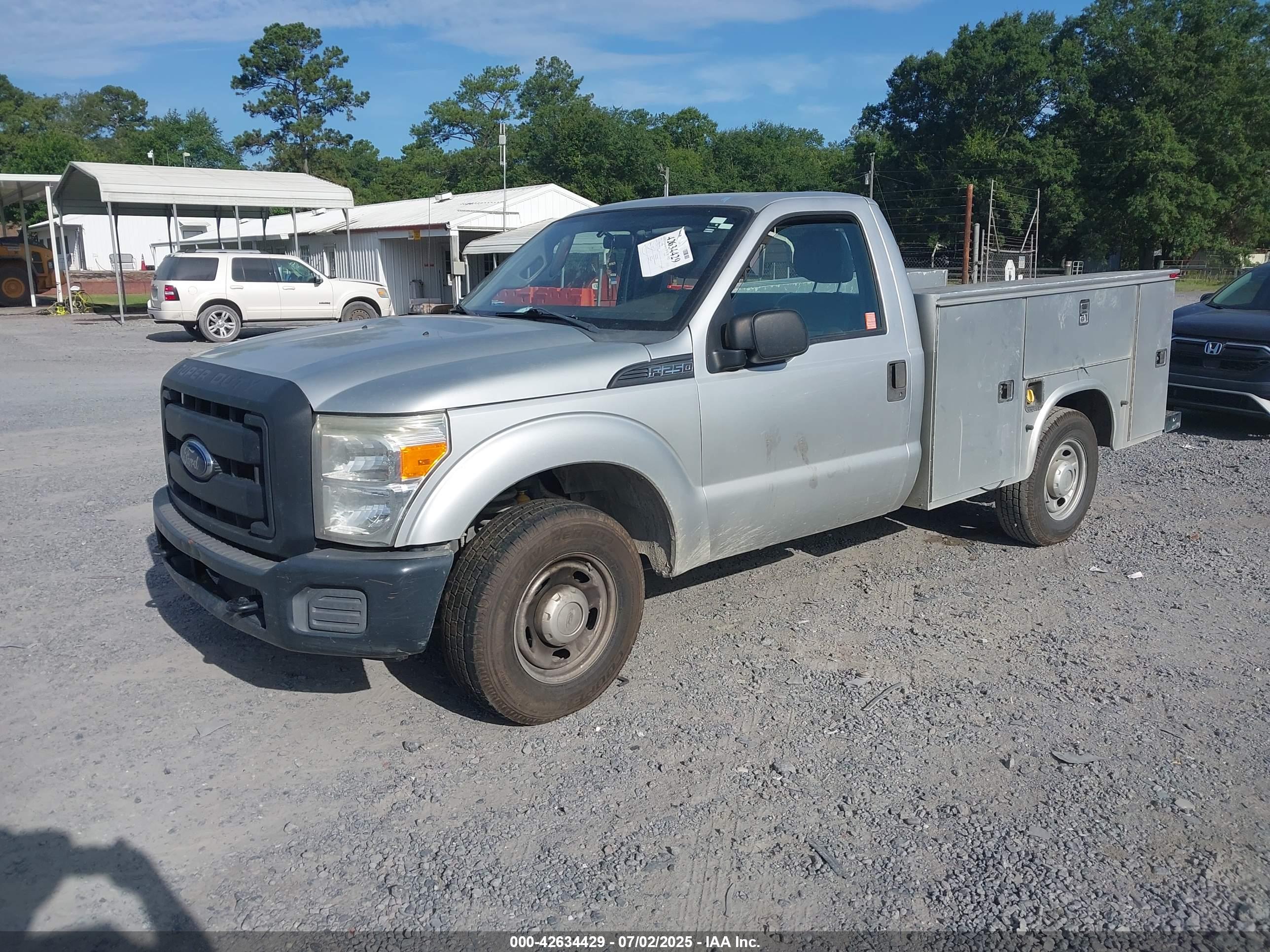 FORD F-250 image 2