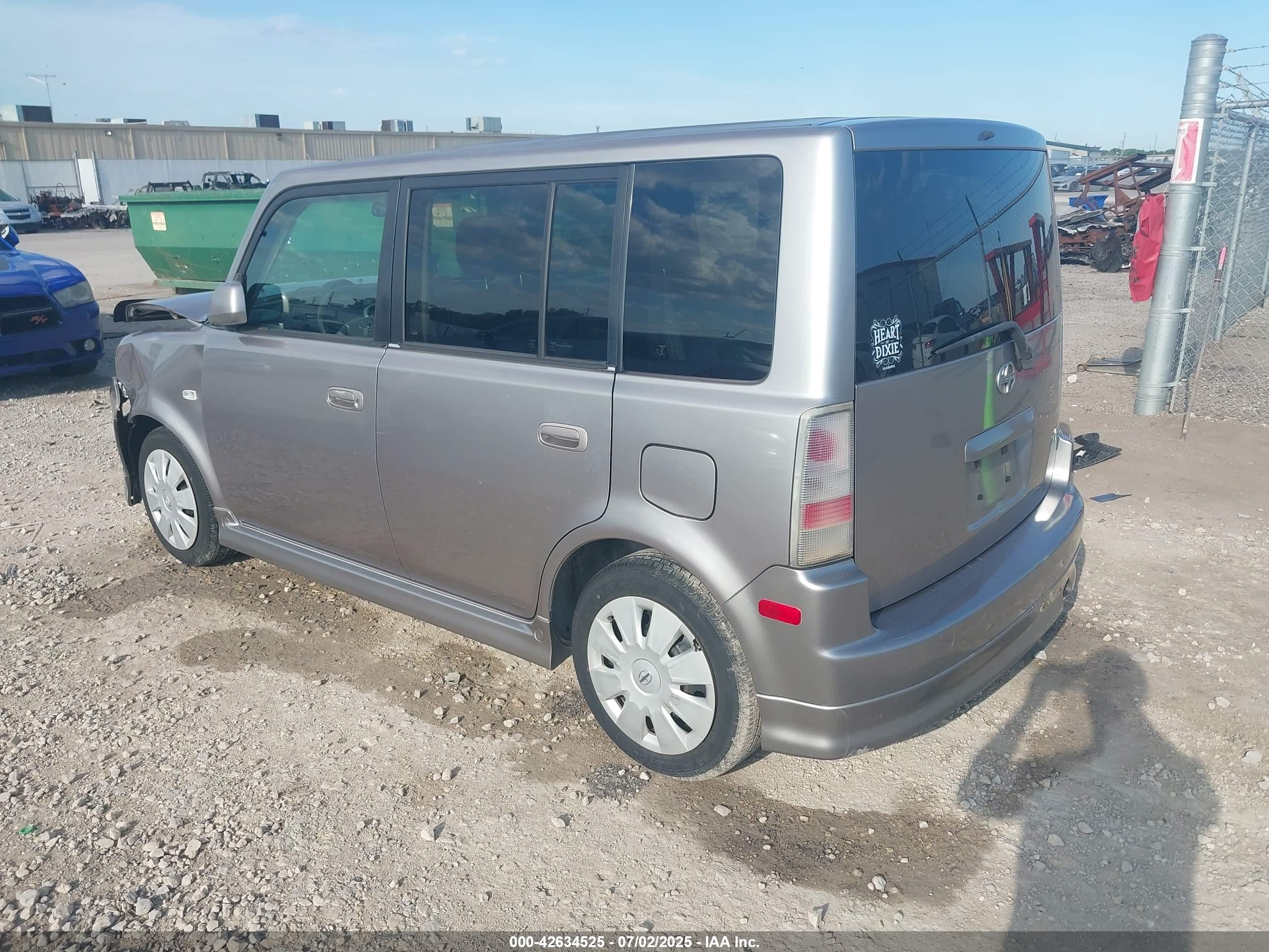 SCION XB image 3