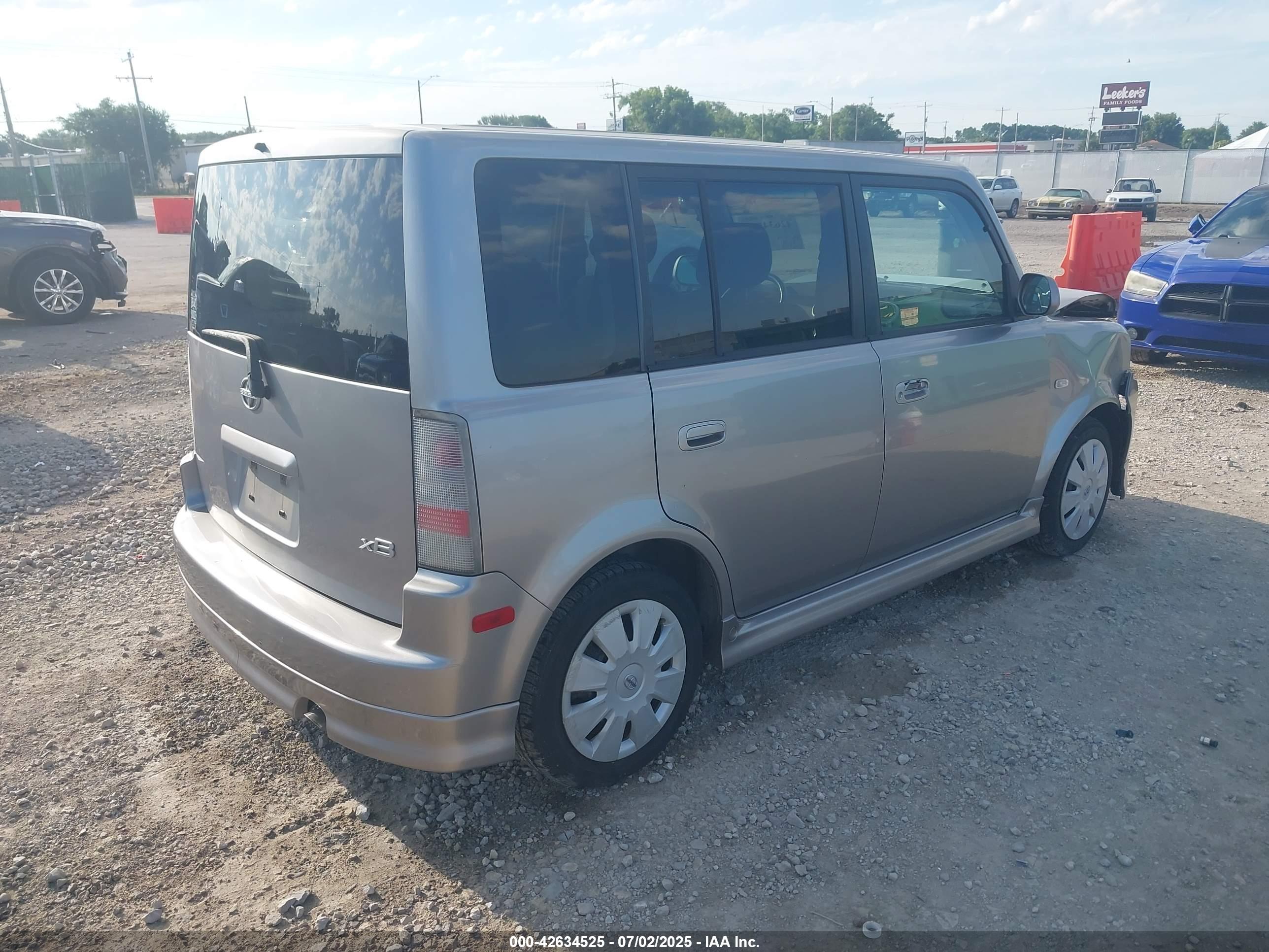 SCION XB image 4