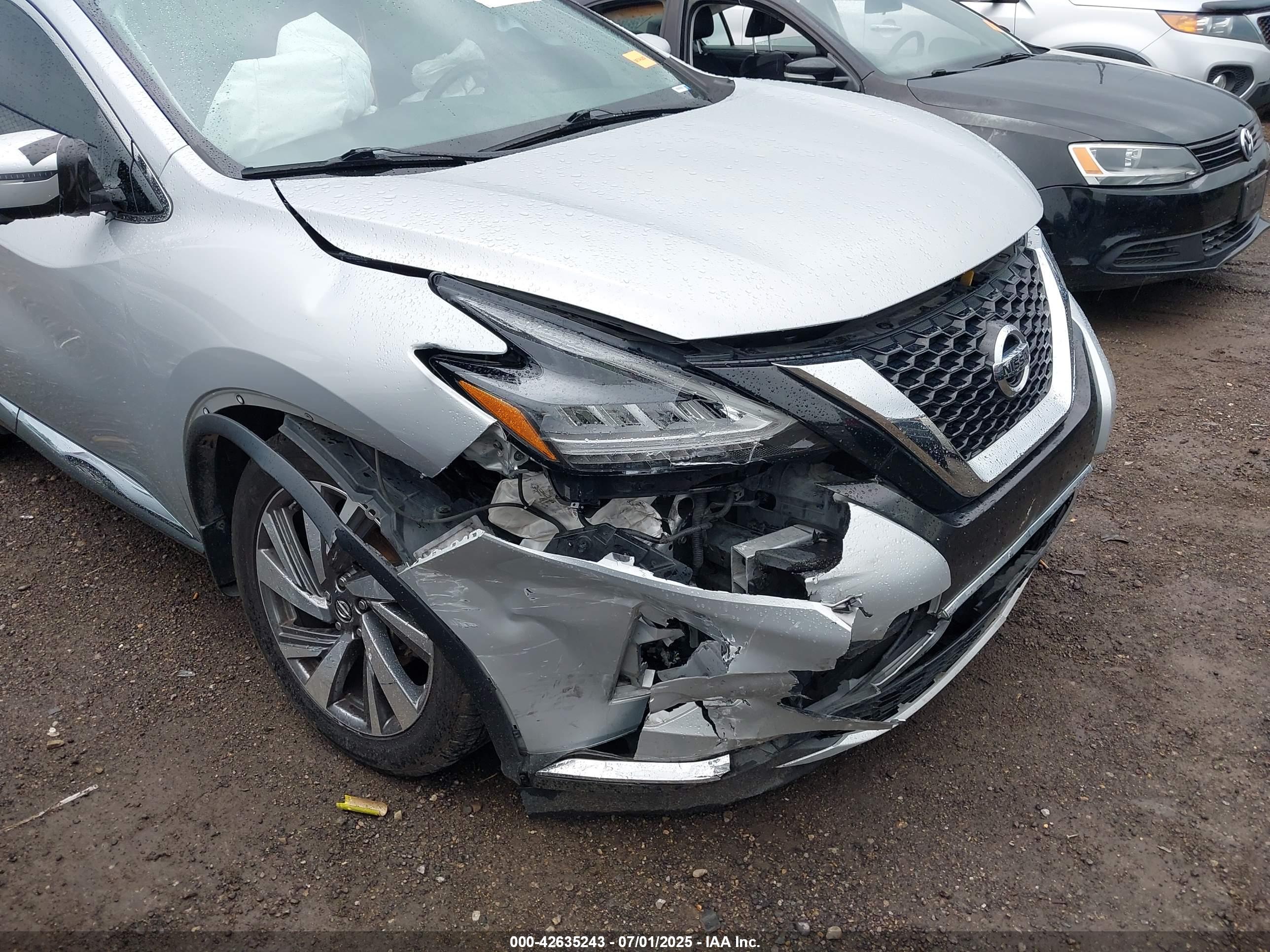 NISSAN MURANO image 6
