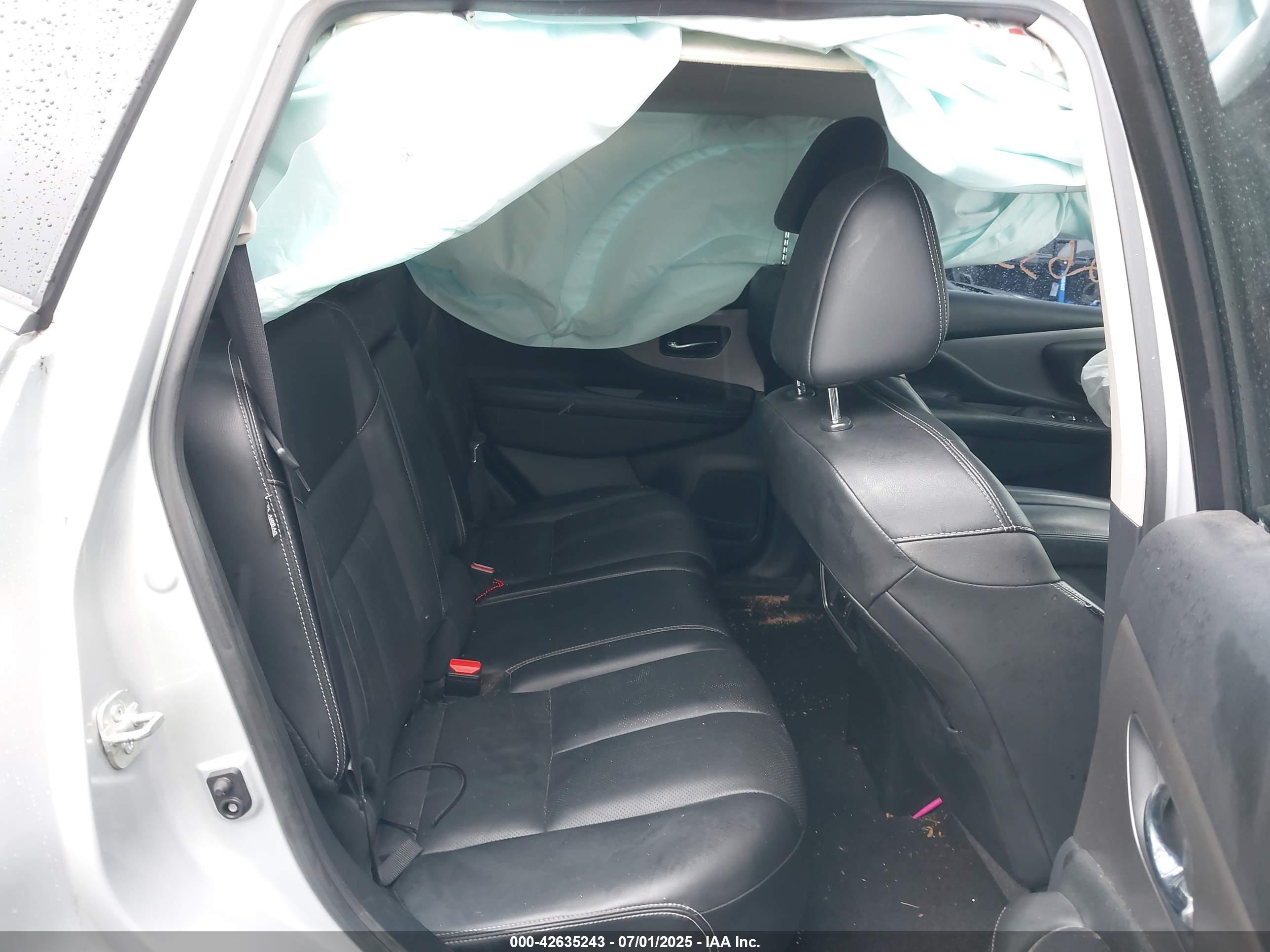 NISSAN MURANO image 8