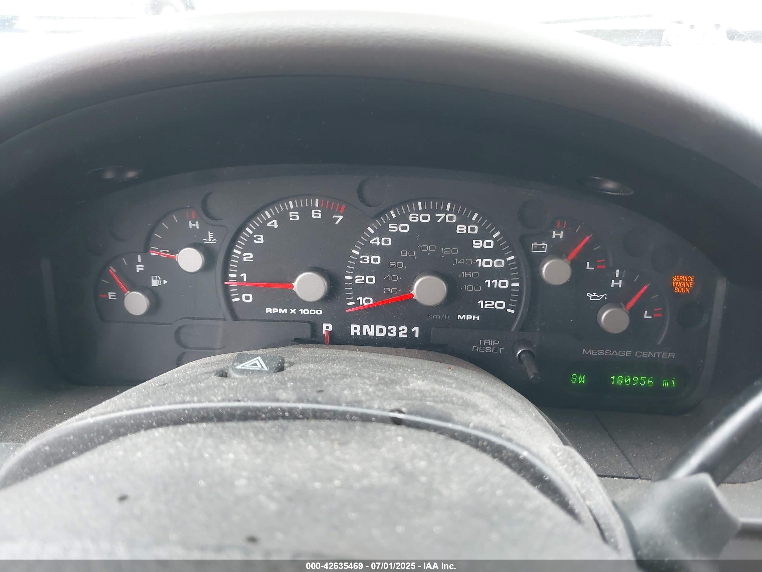FORD EXPLORER image 7