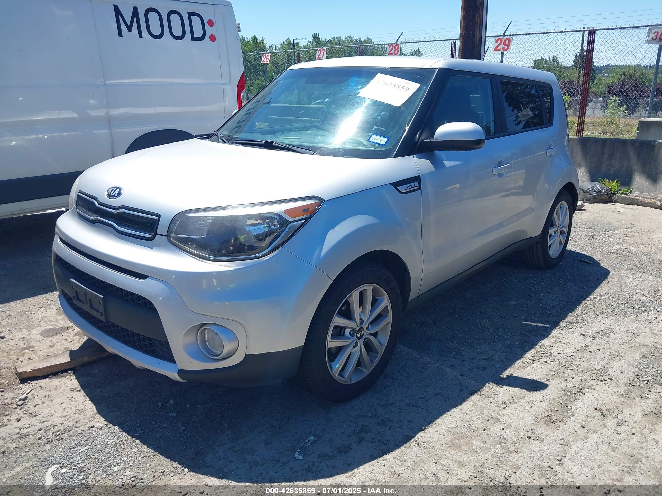 KIA SOUL image 2