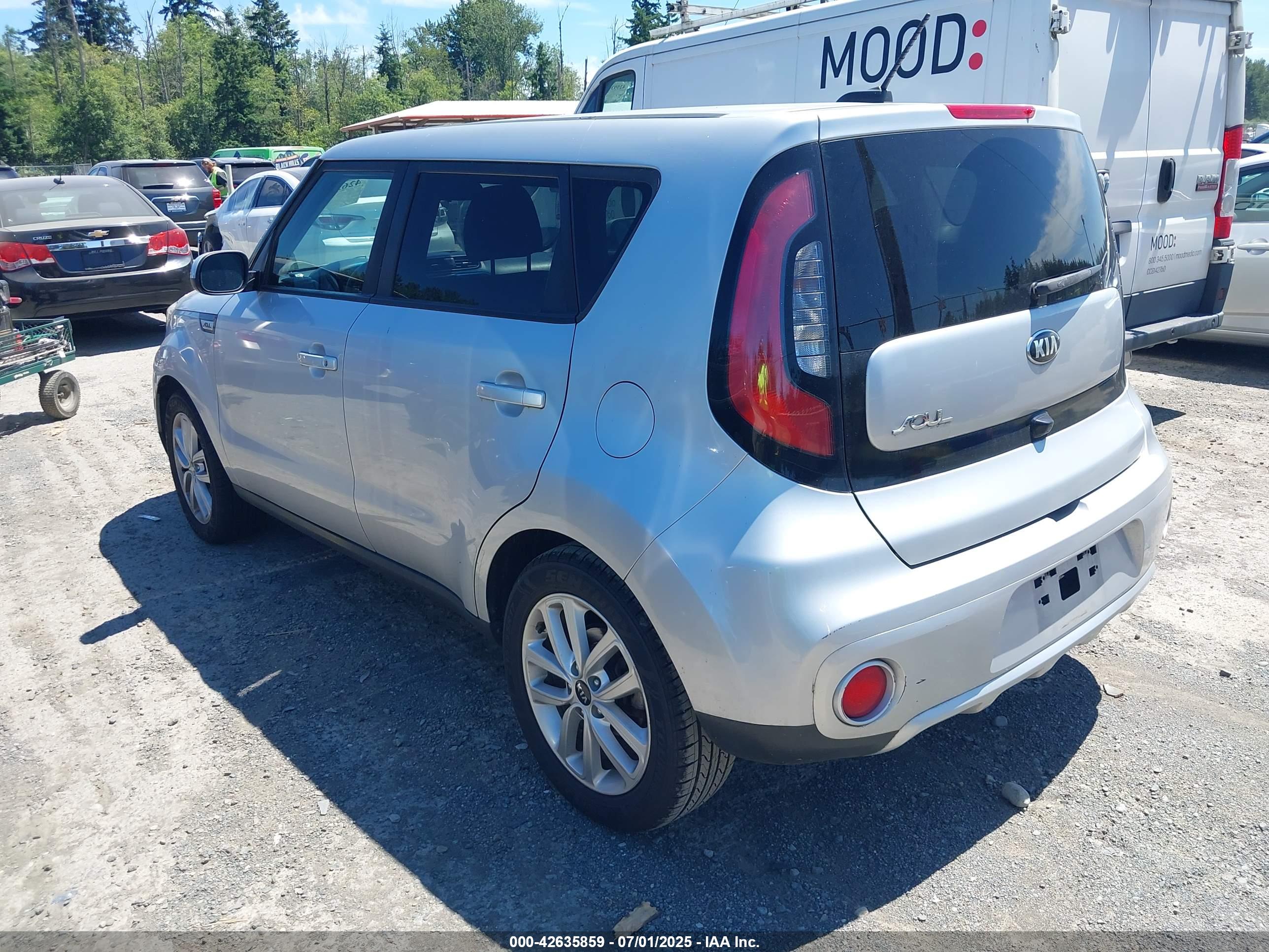 KIA SOUL image 3