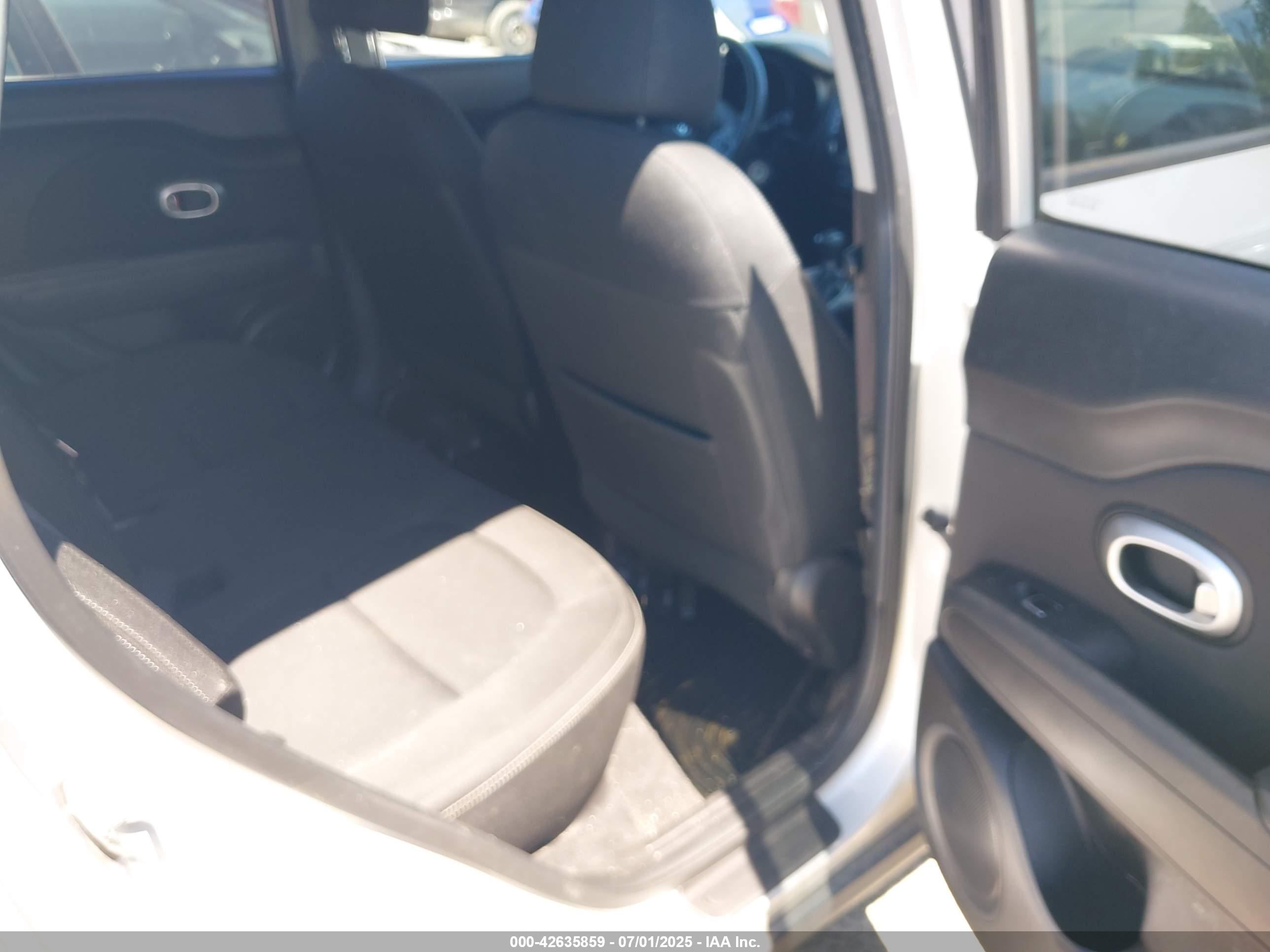 KIA SOUL image 8