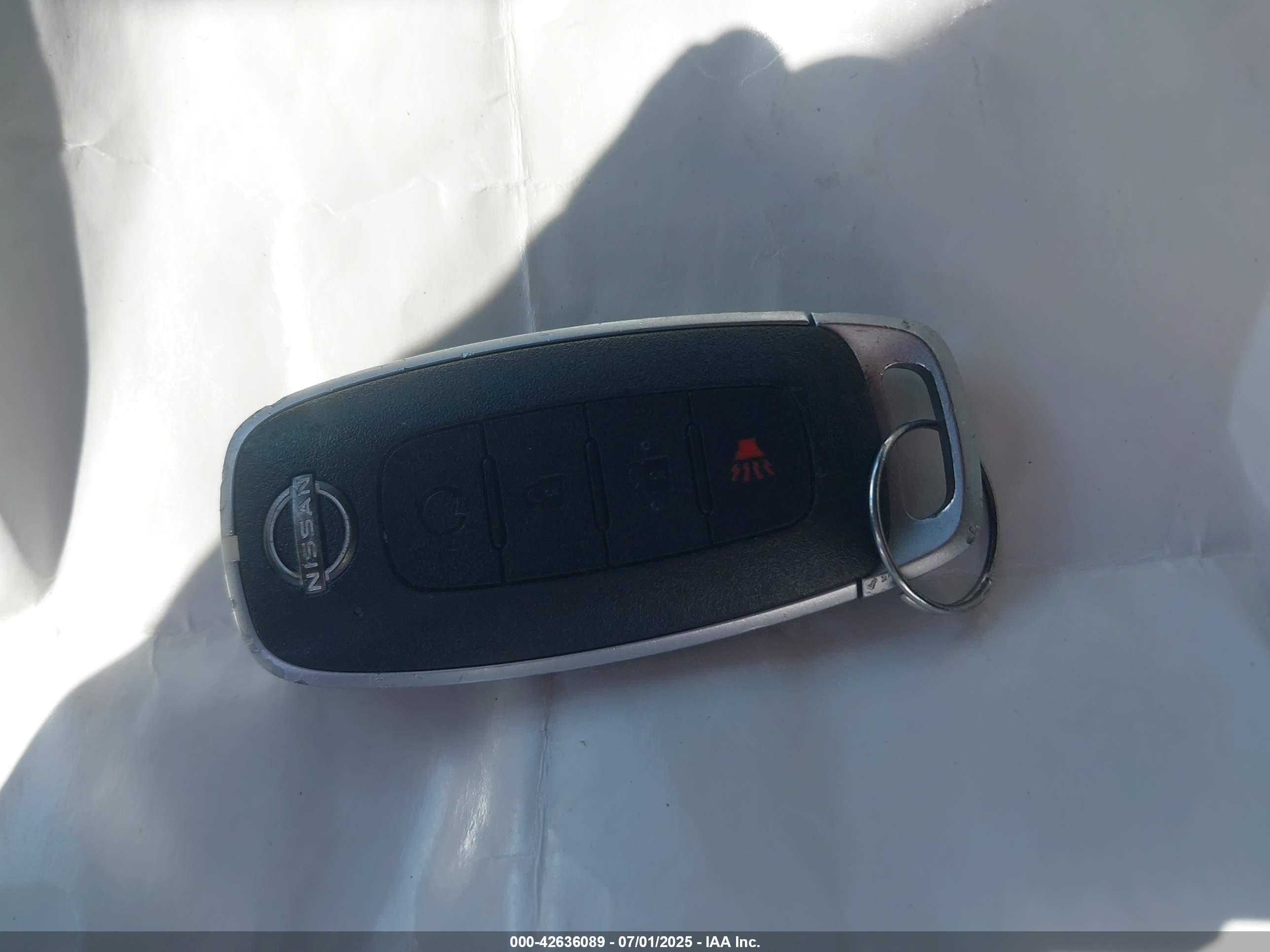 NISSAN ROGUE image 11