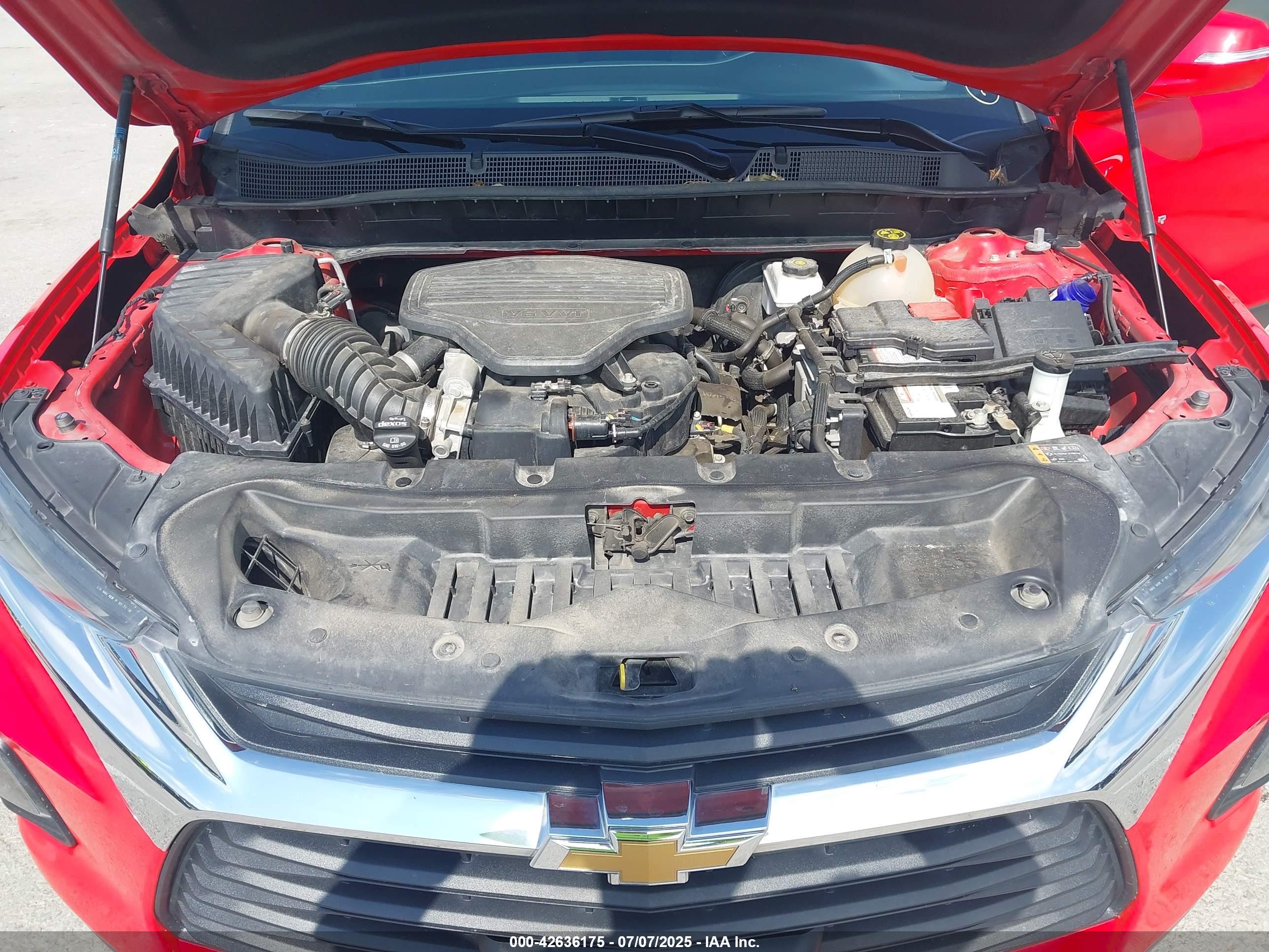 CHEVROLET BLAZER image 10