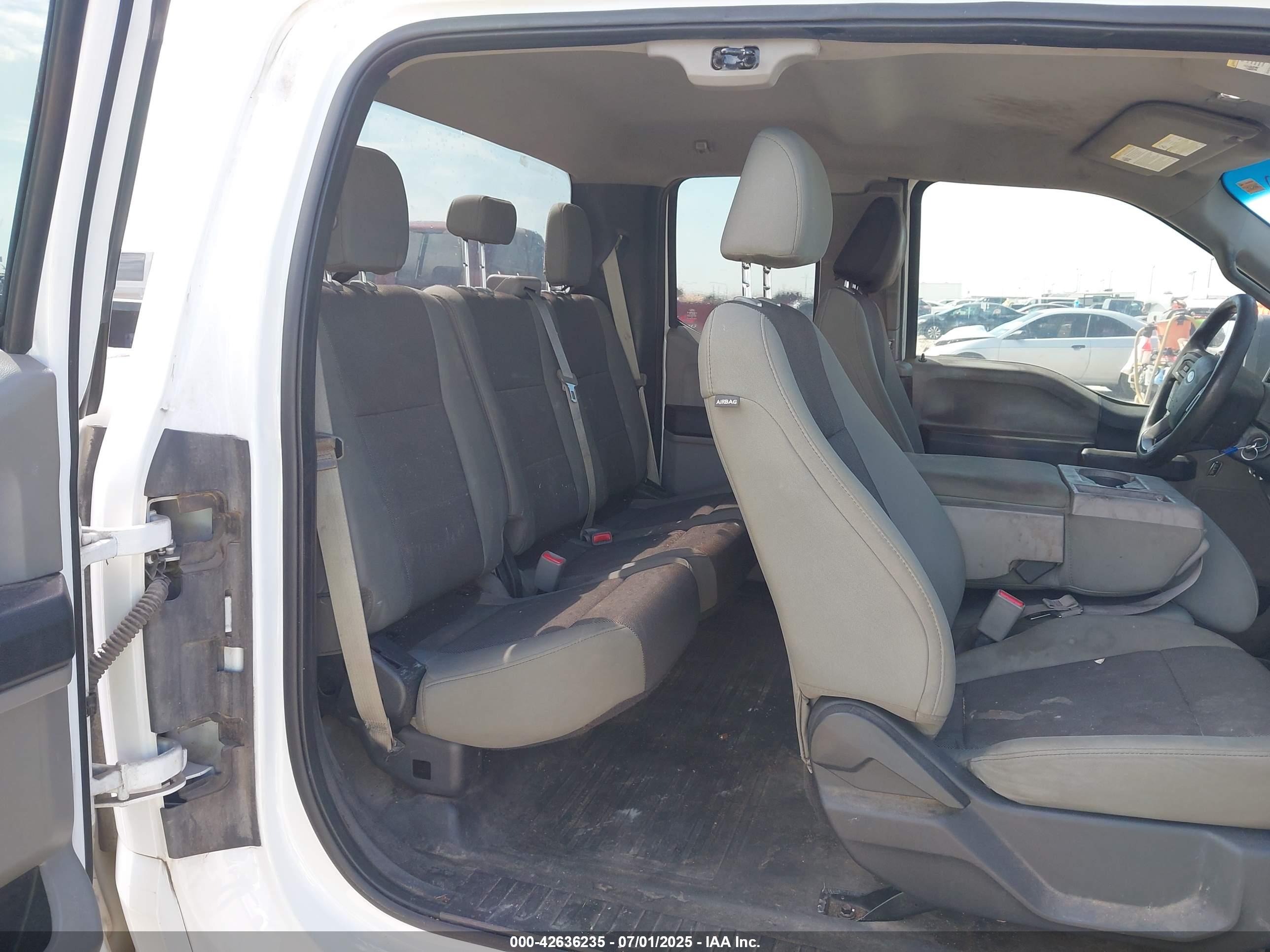 FORD F-150 image 8