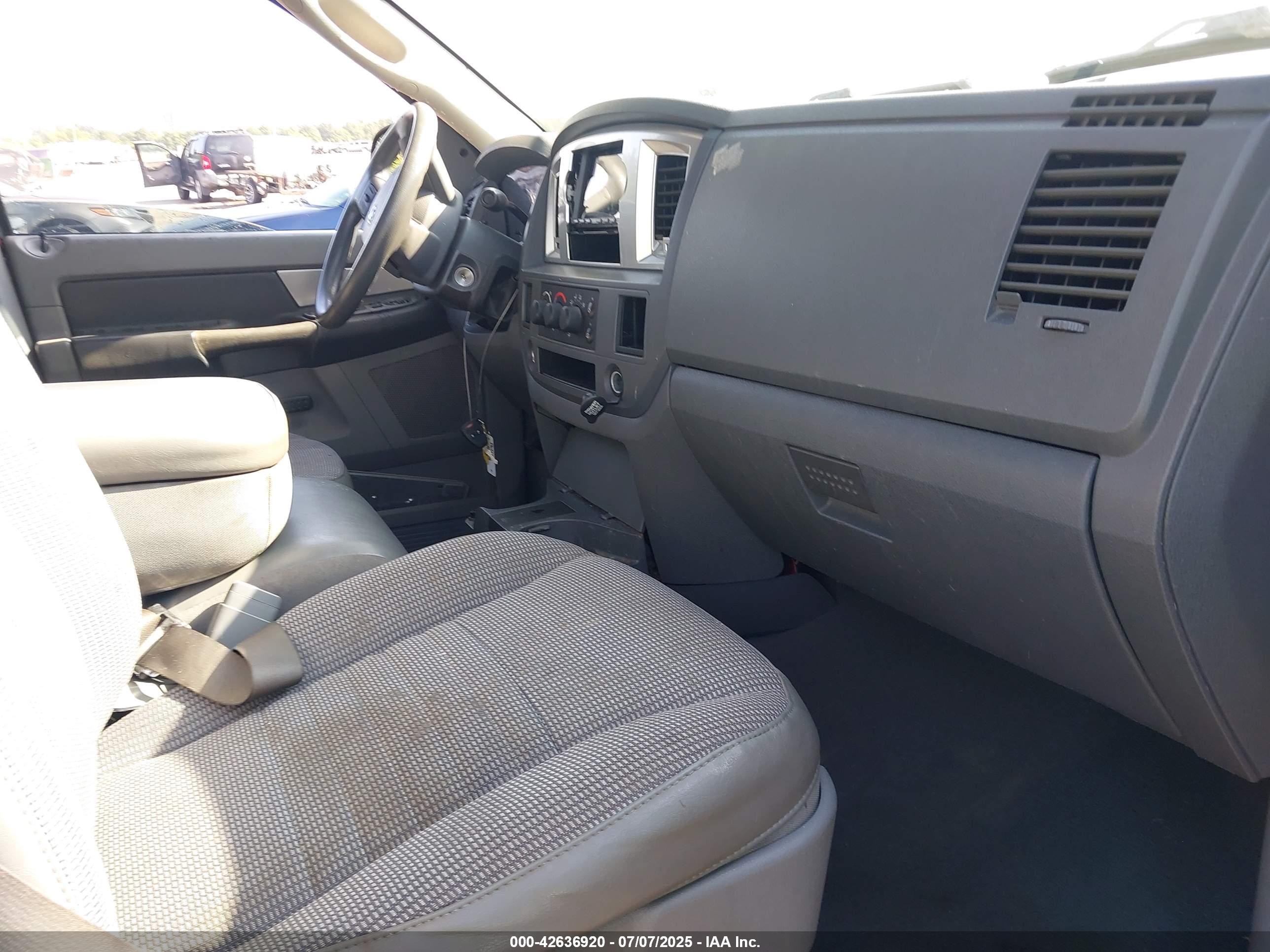 DODGE RAM image 5
