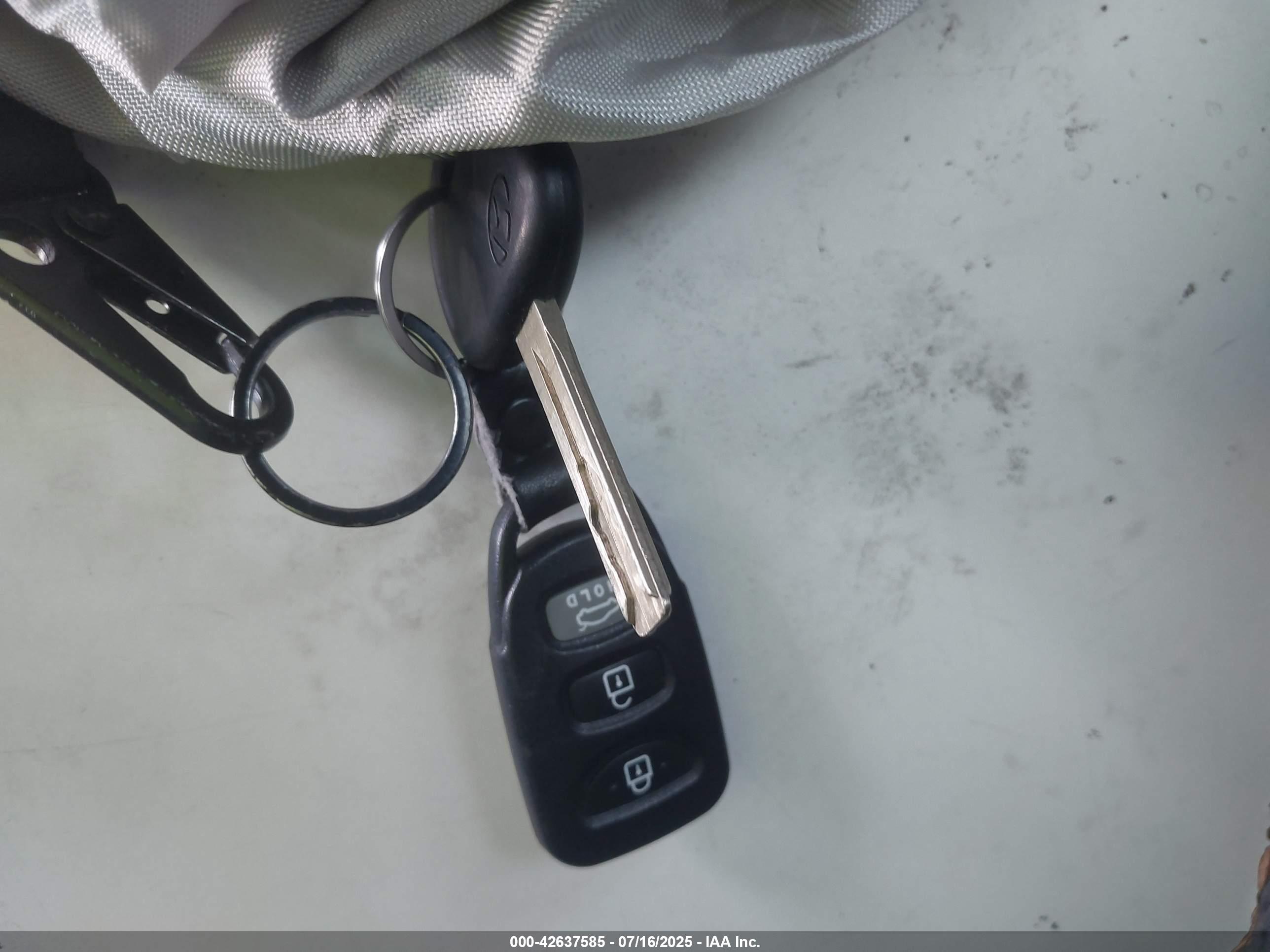 HYUNDAI SONATA image 11