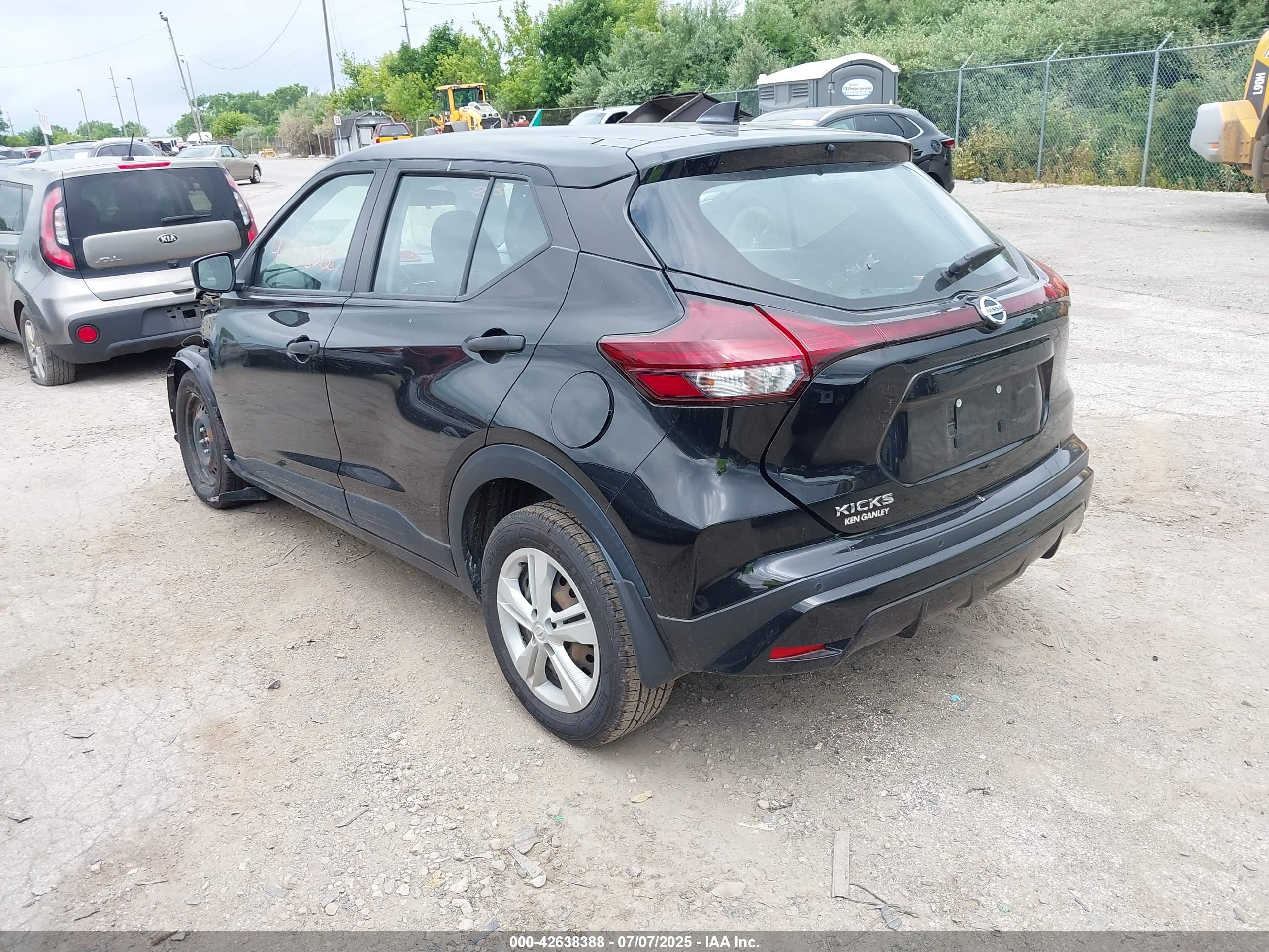 NISSAN KICKS image 3