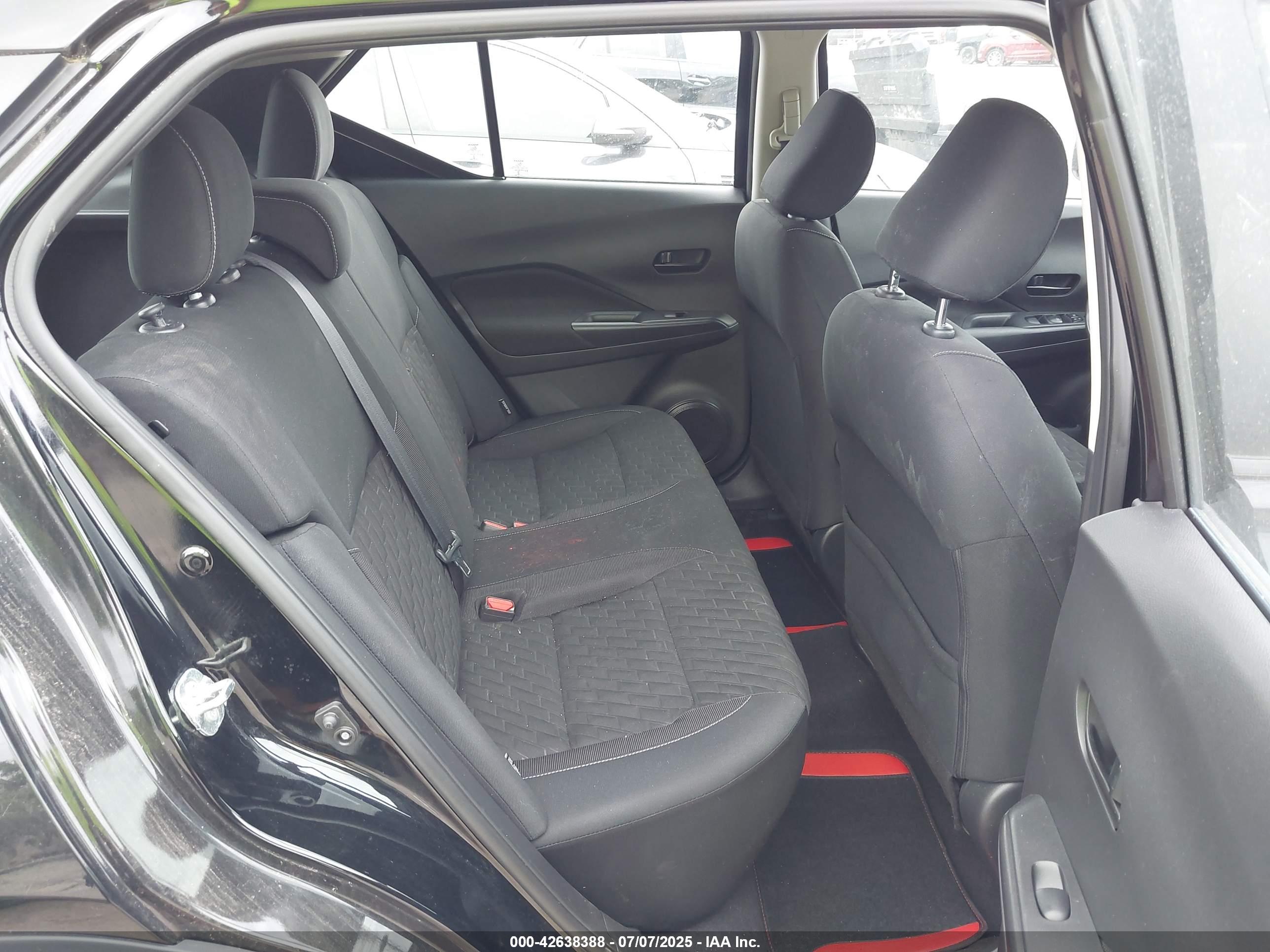 NISSAN KICKS image 8