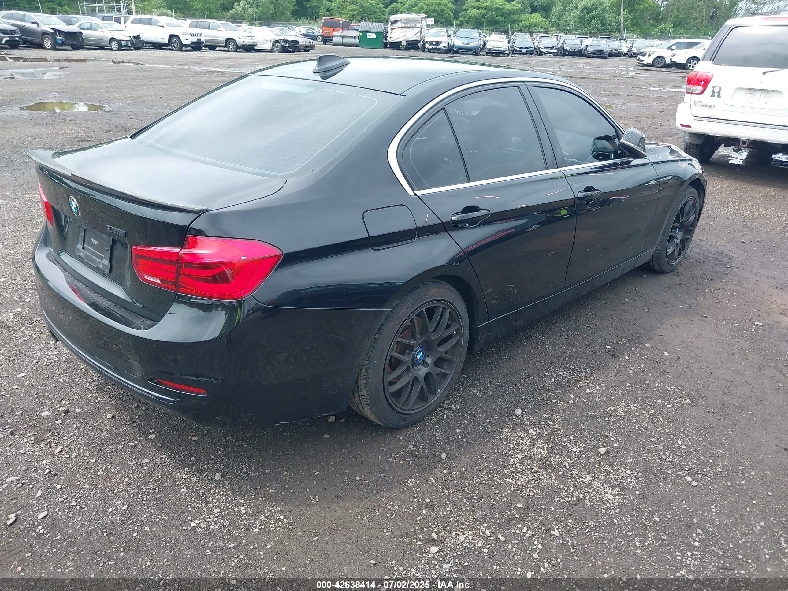 BMW 330E image 4