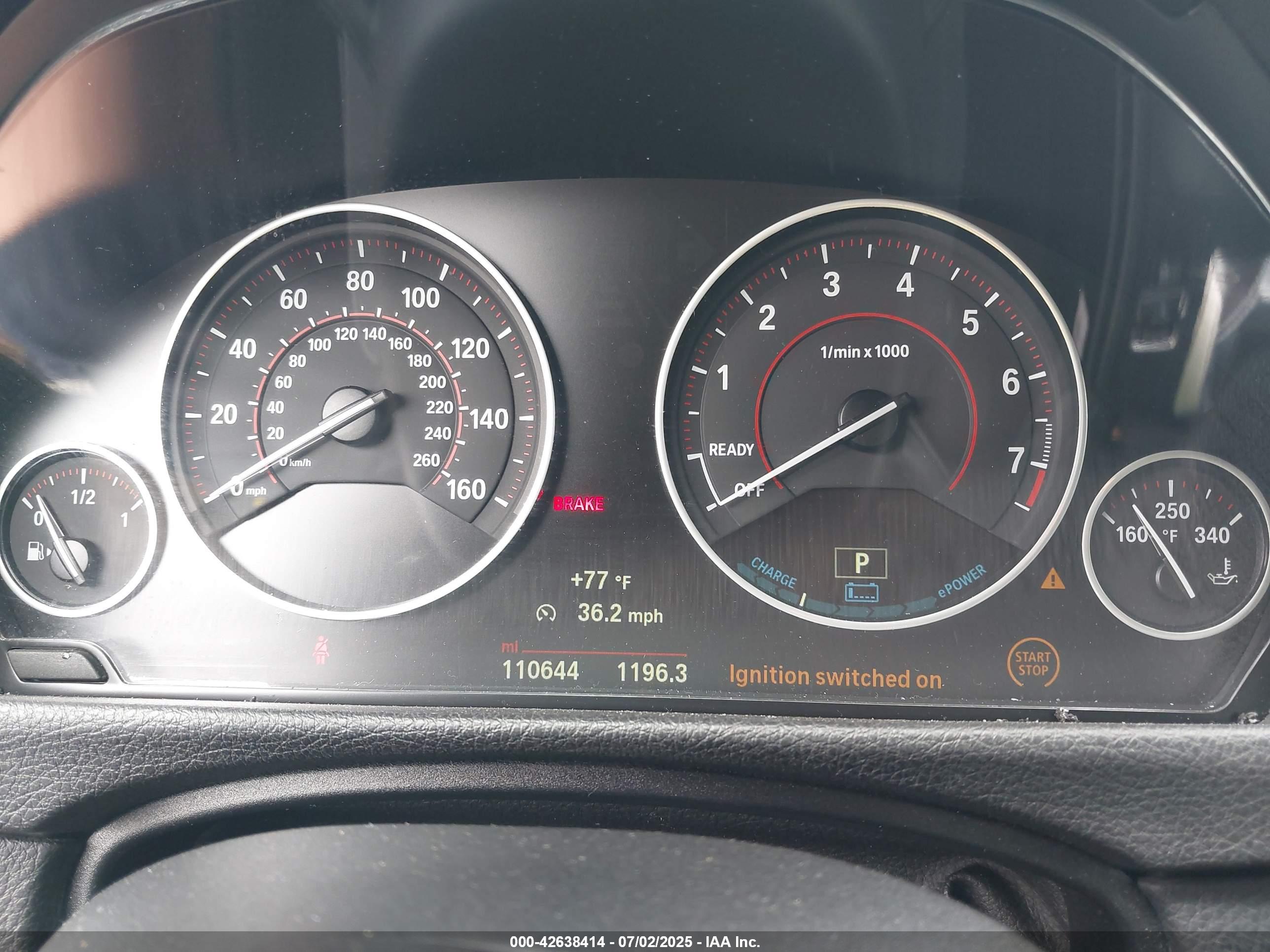 BMW 330E image 7