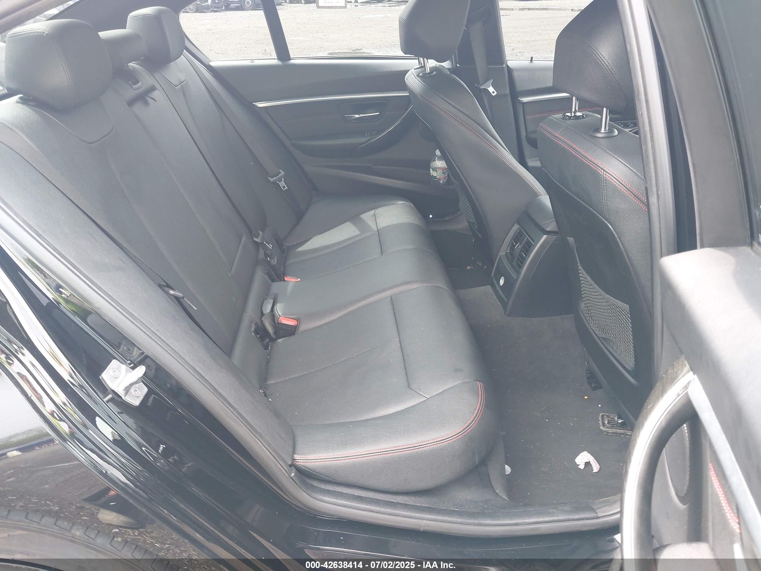 BMW 330E image 8