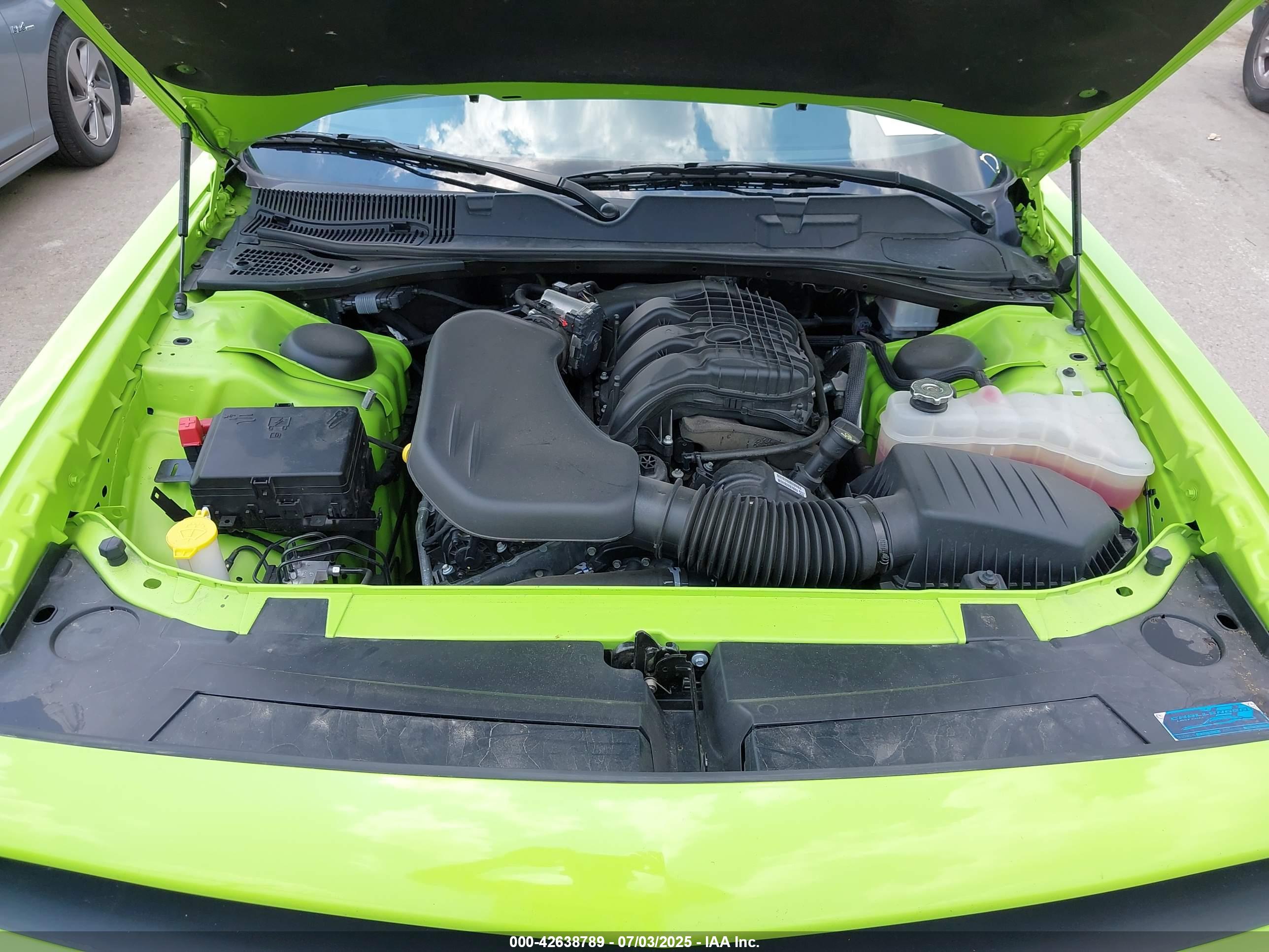 DODGE CHALLENGER image 10