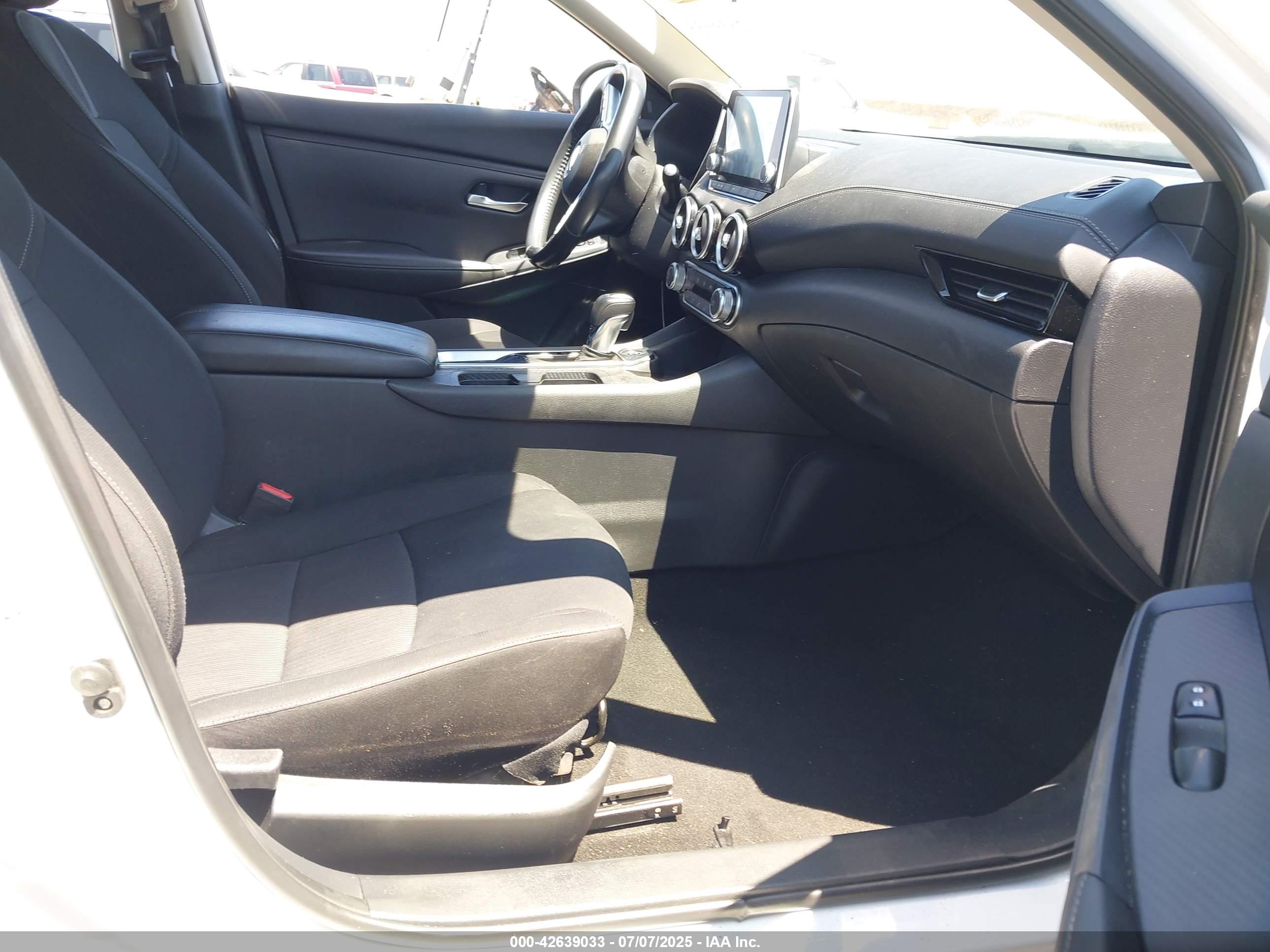 NISSAN SENTRA image 5