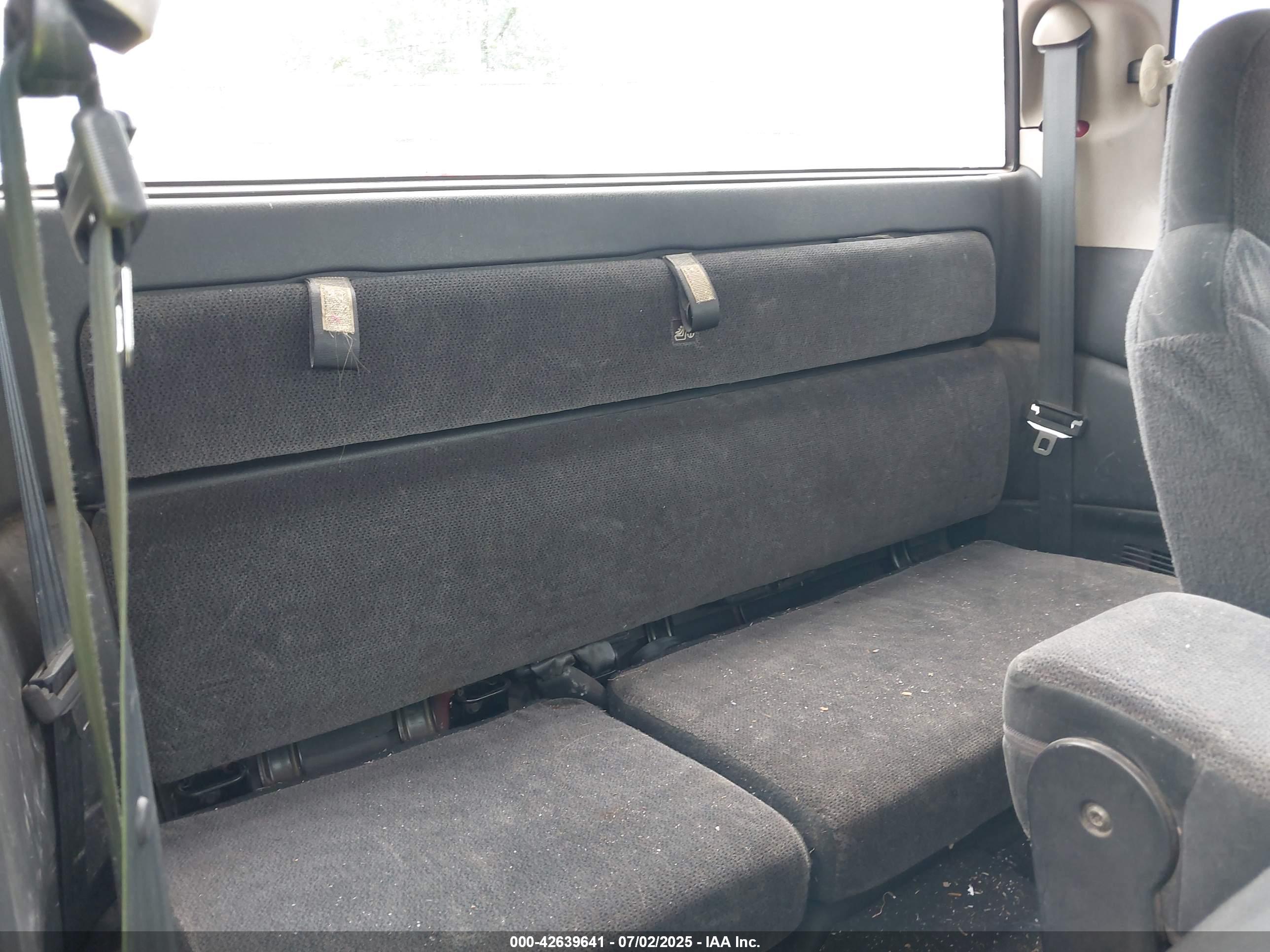 DODGE DAKOTA image 8