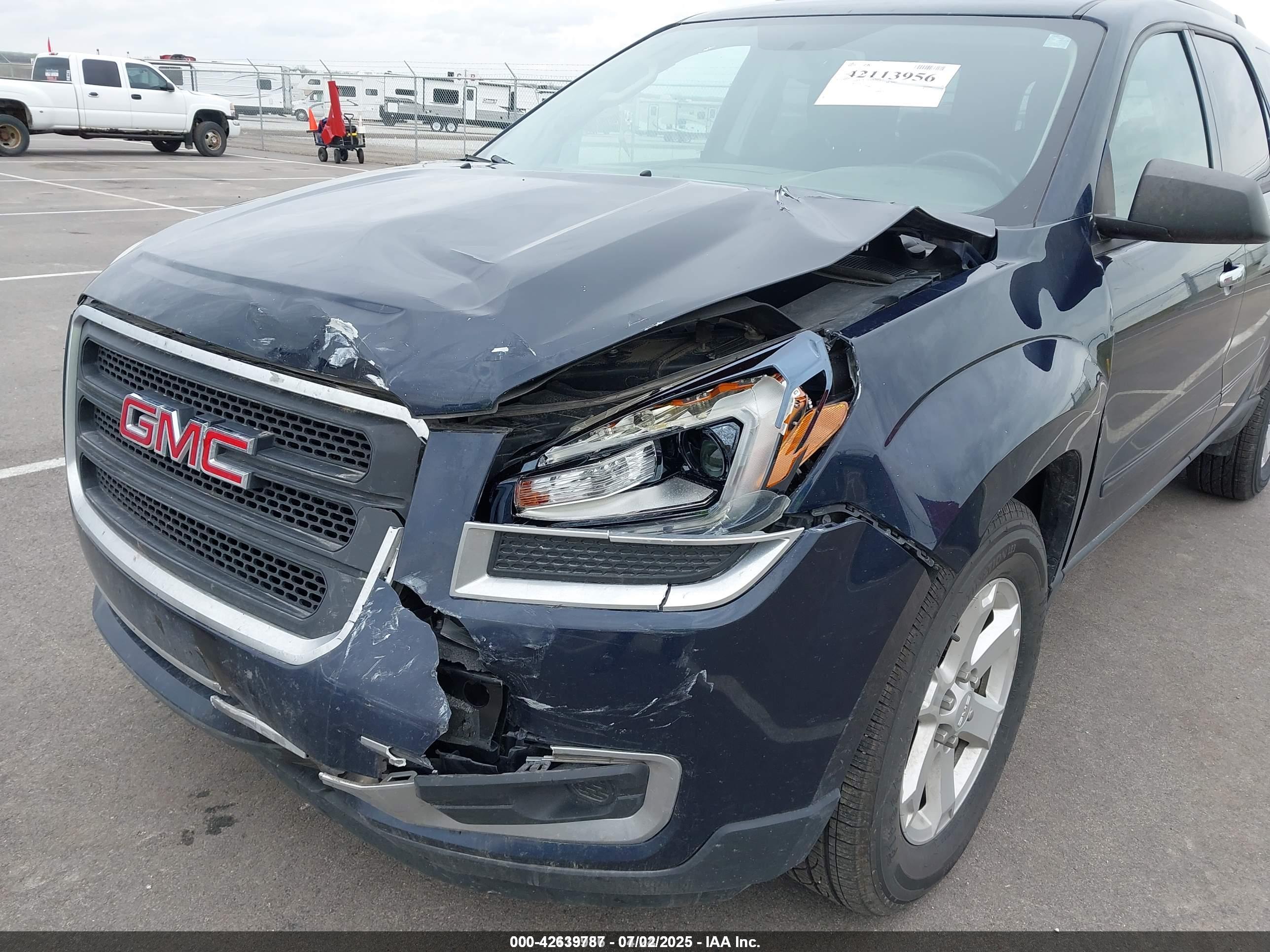 GMC ACADIA image 6