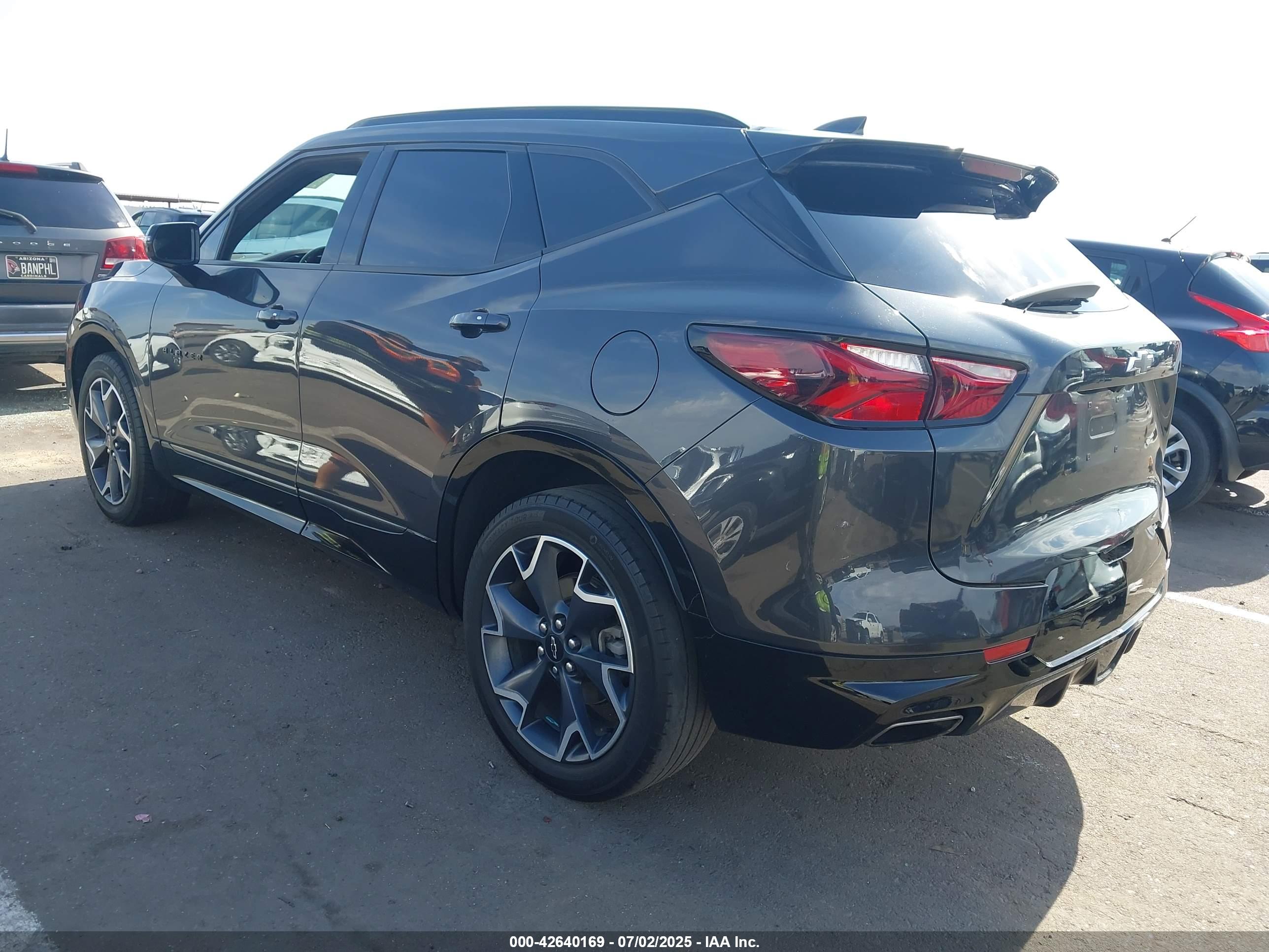 CHEVROLET BLAZER image 3