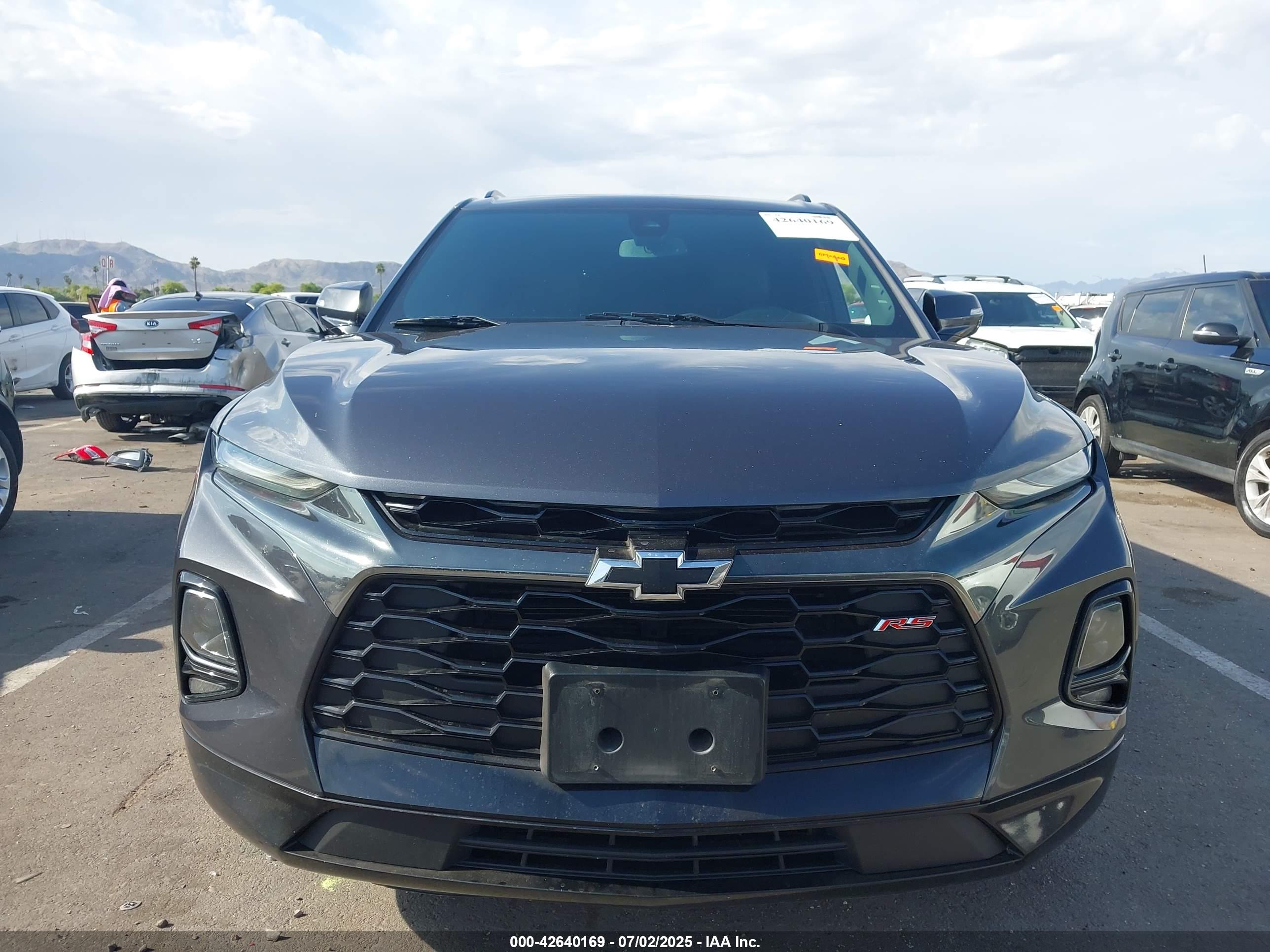CHEVROLET BLAZER image 6