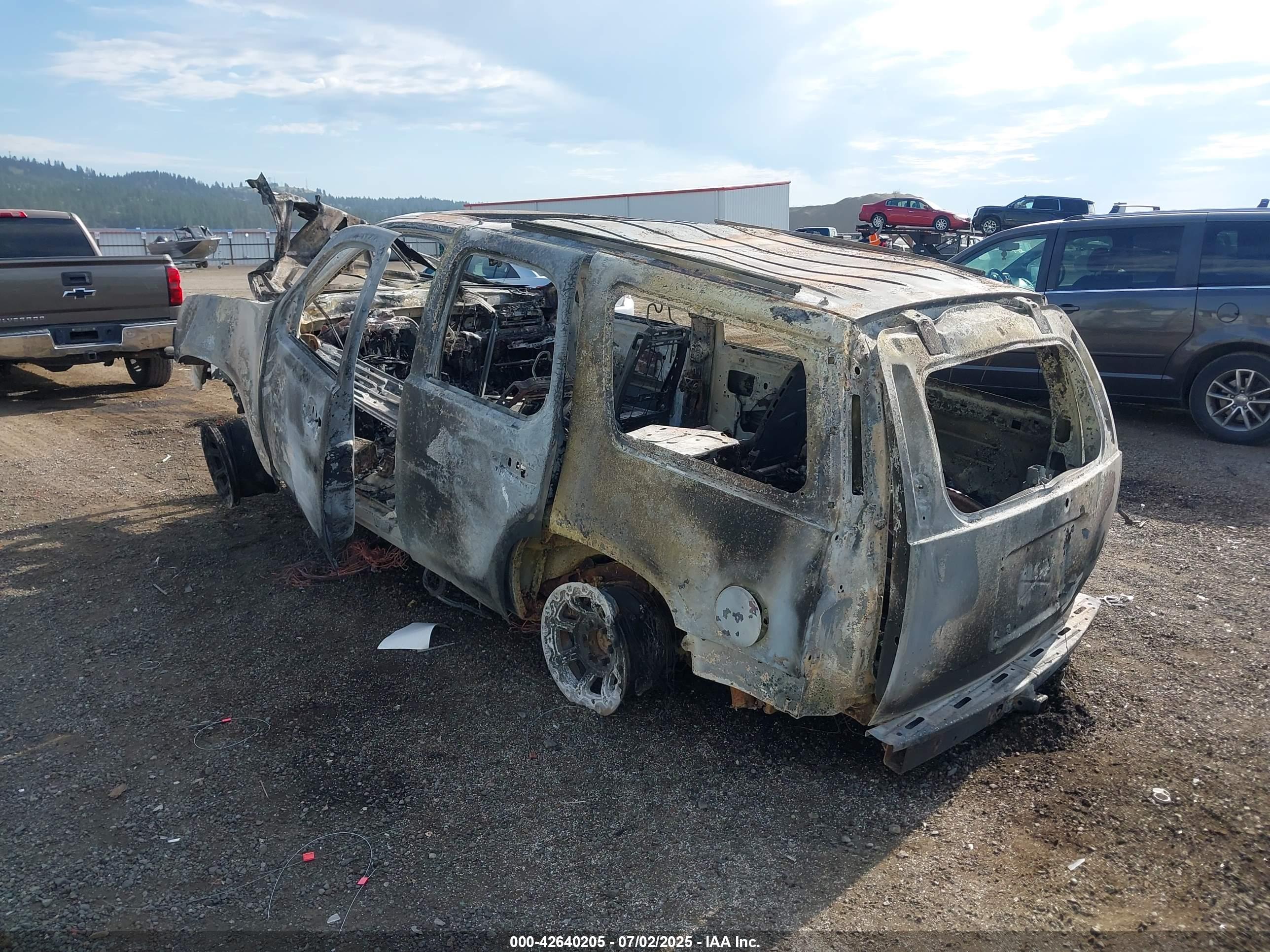 GMC YUKON image 3