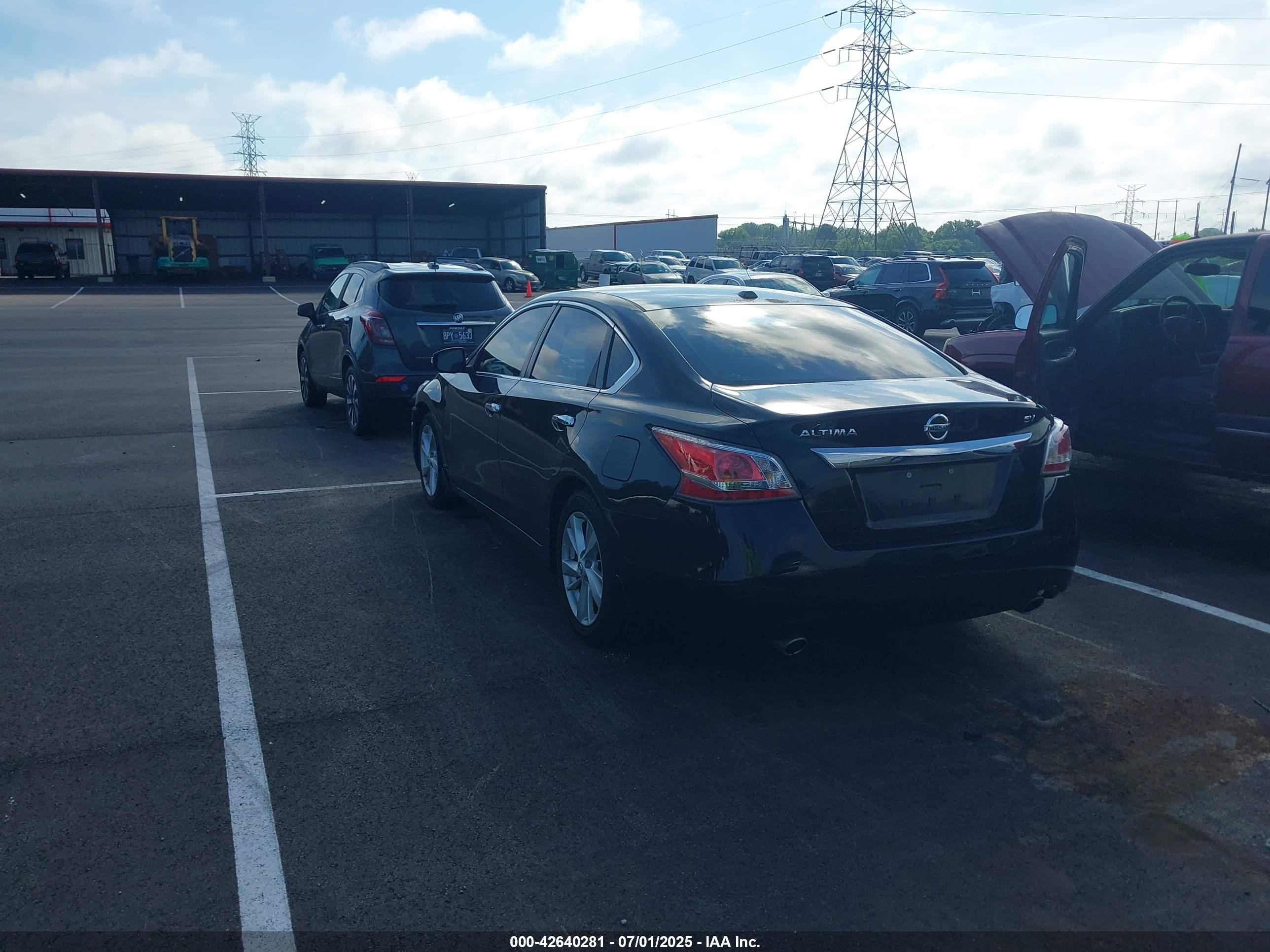 NISSAN ALTIMA image 3