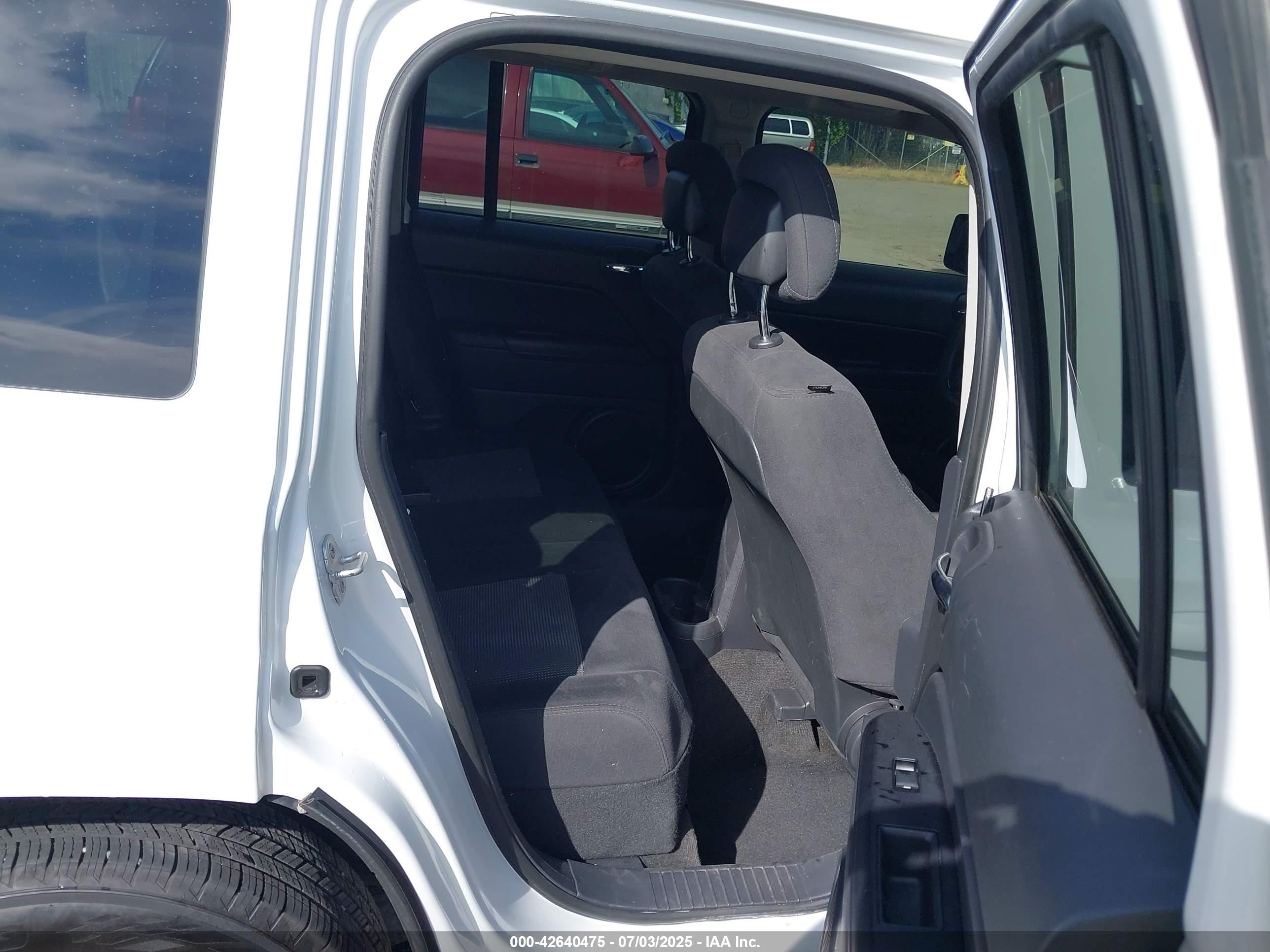JEEP PATRIOT image 8