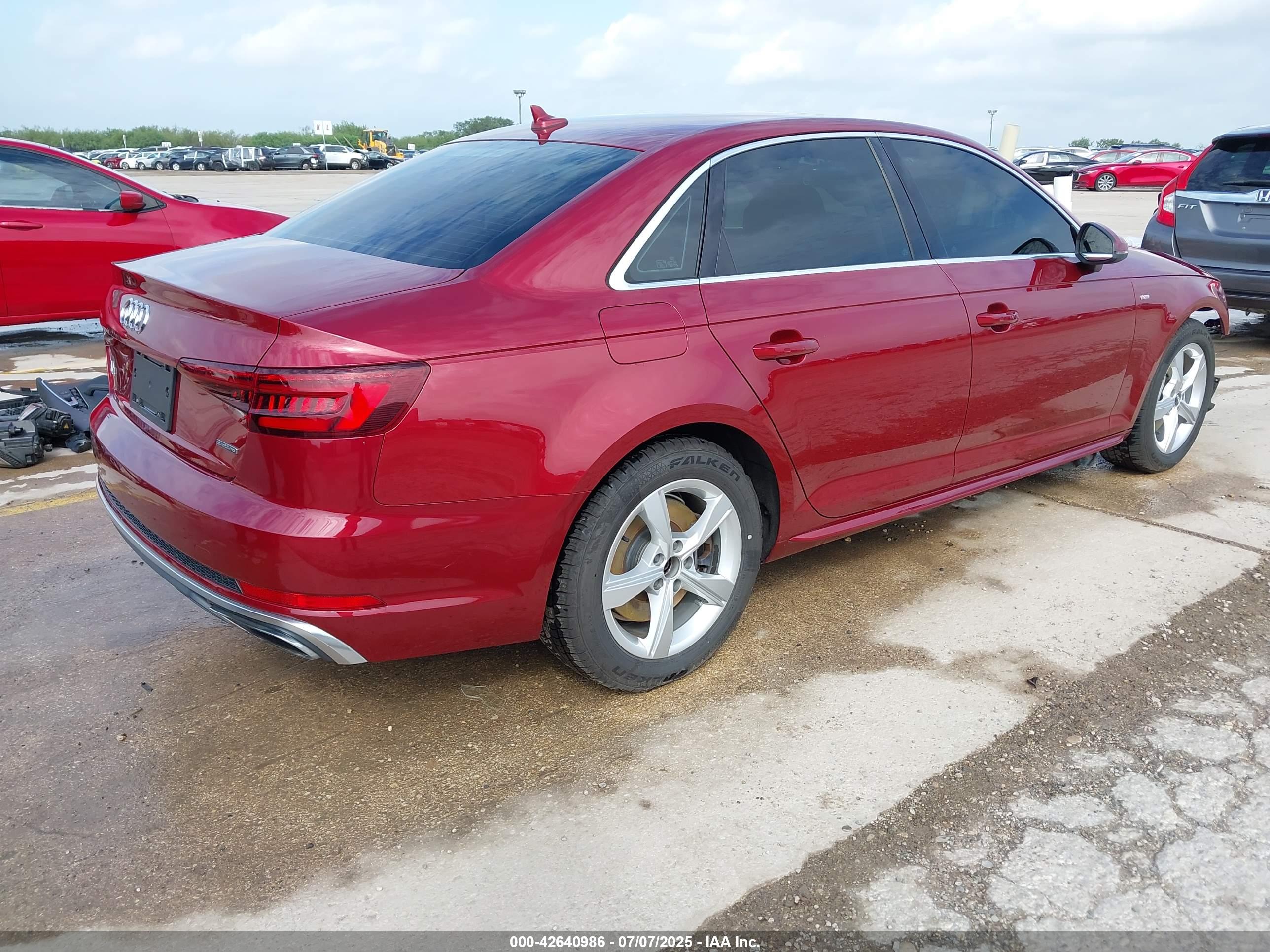 AUDI A4 image 4