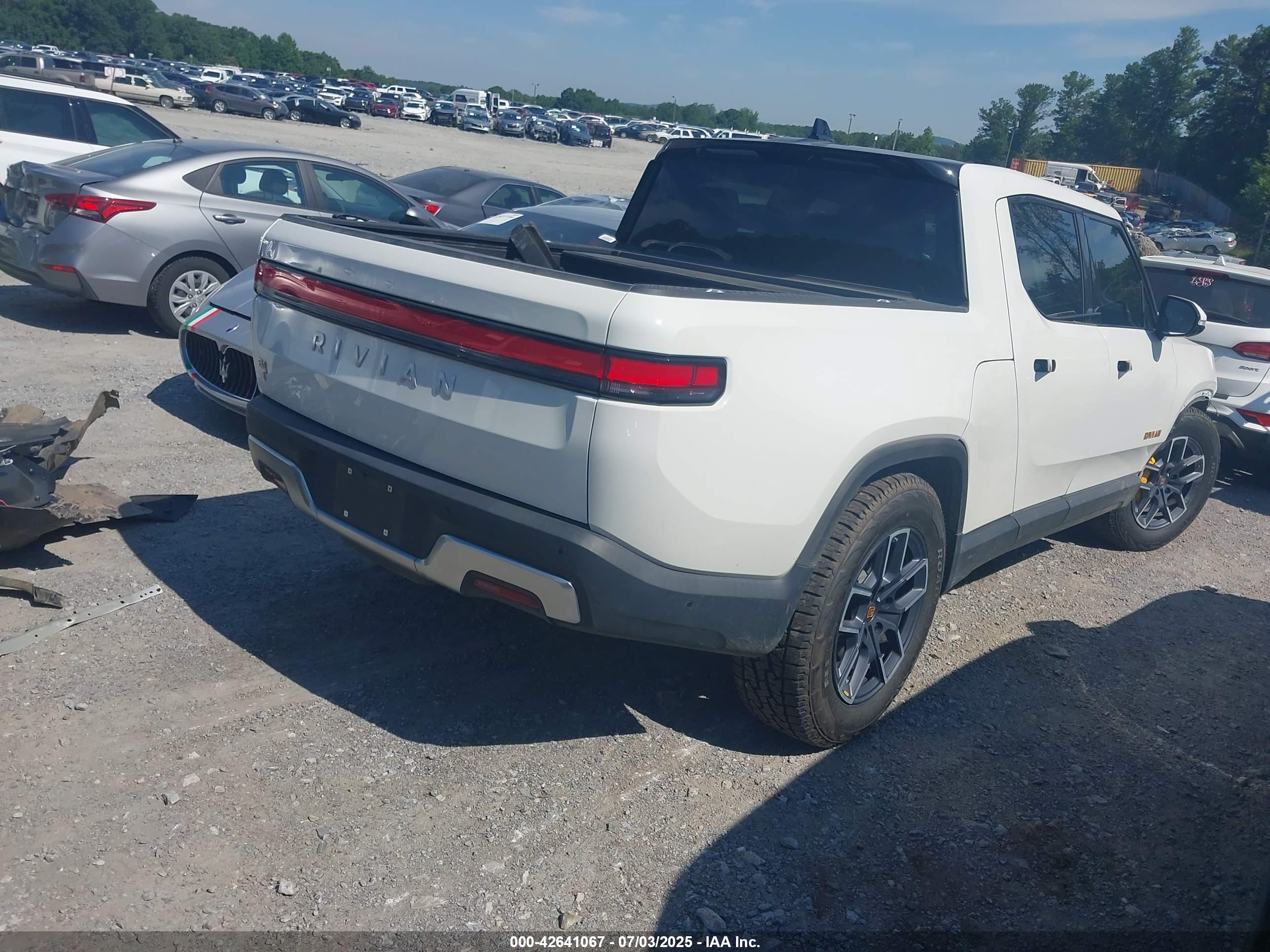 RIVIAN R1T image 4