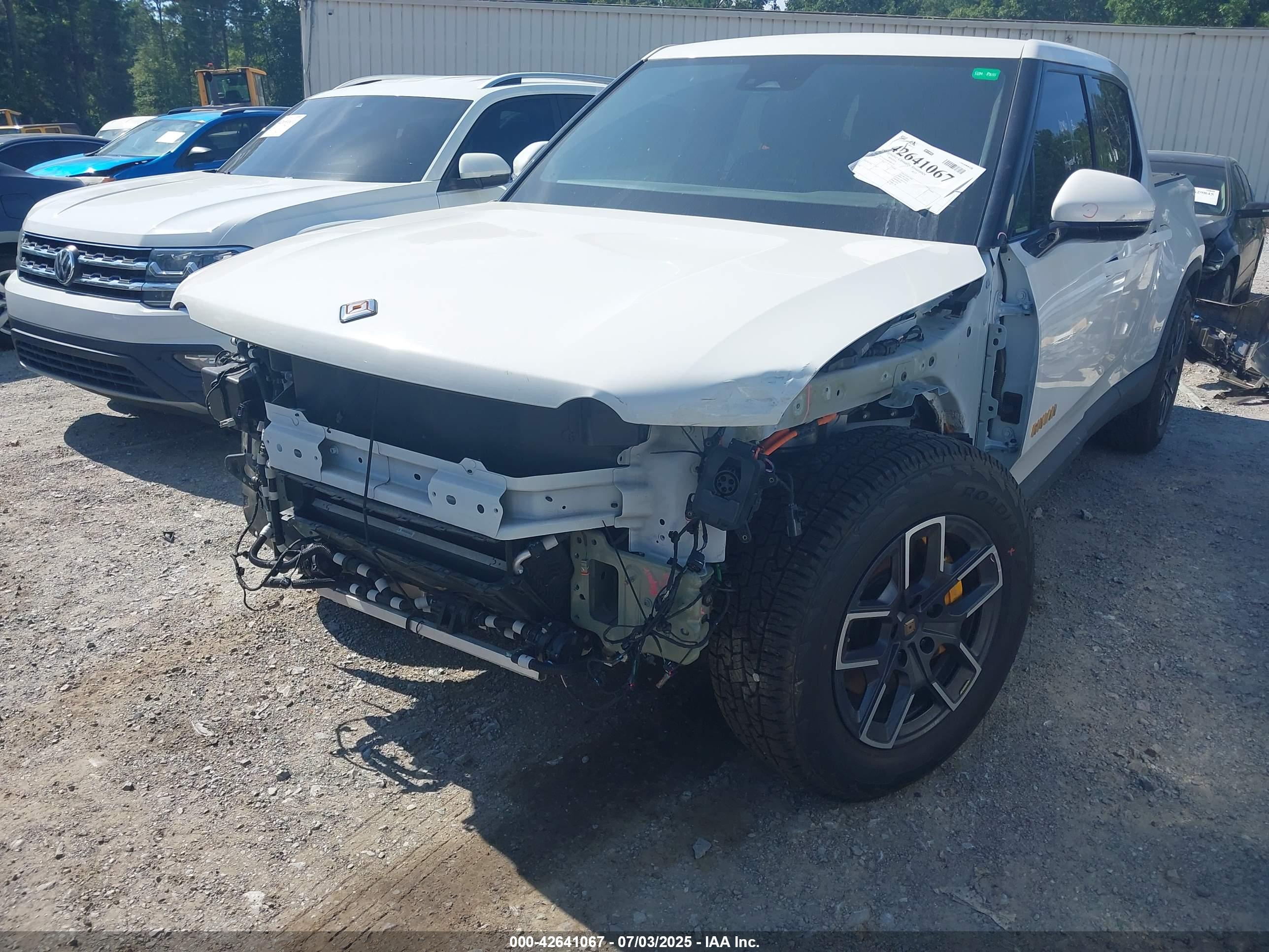 RIVIAN R1T image 6