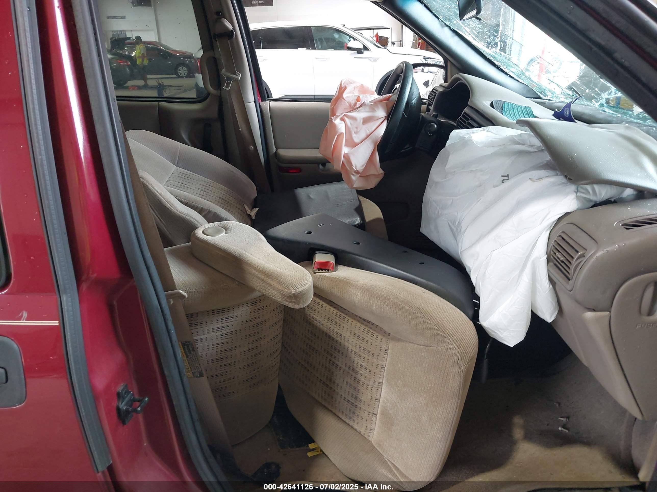 CHEVROLET VENTURE image 5
