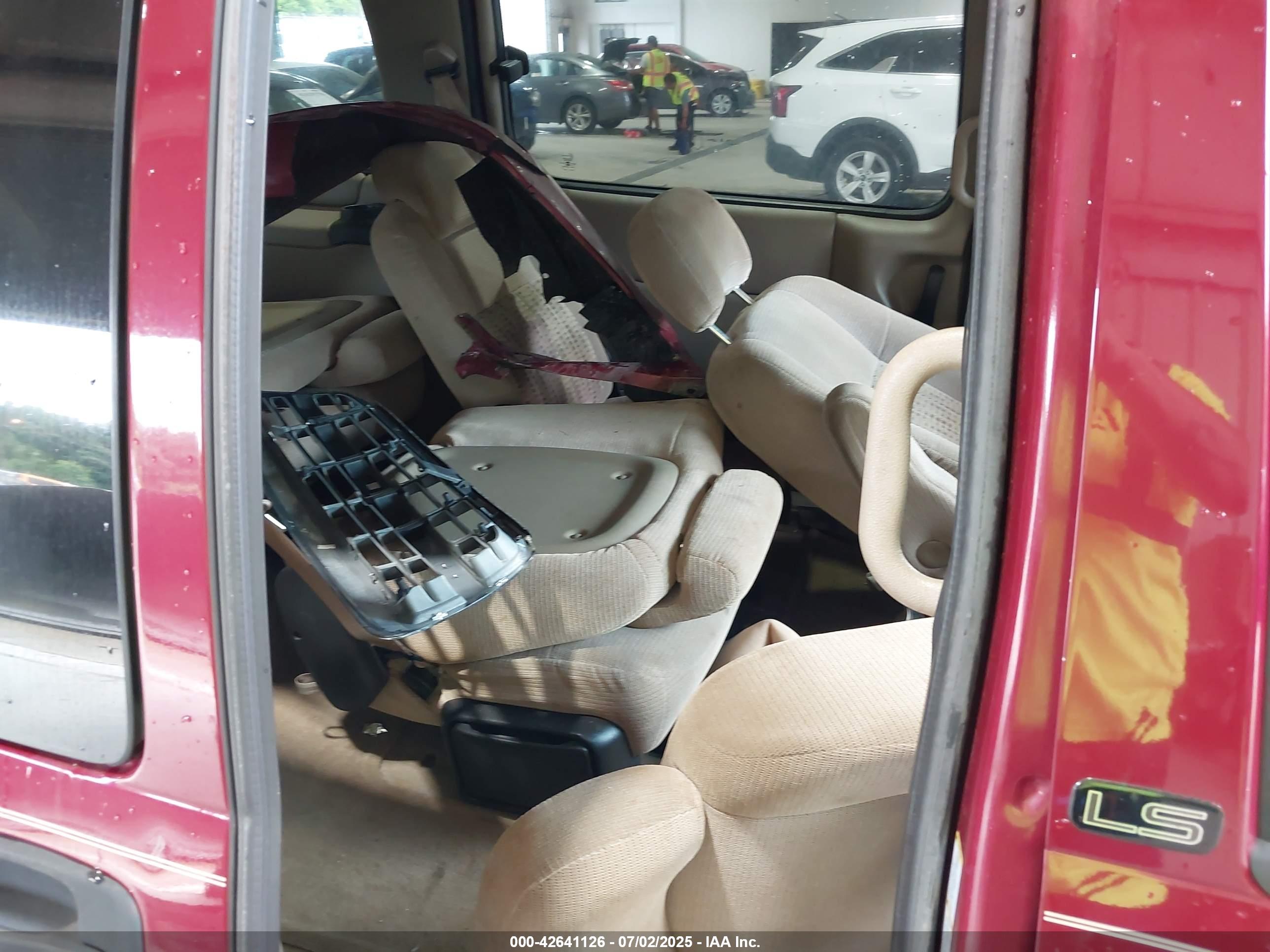 CHEVROLET VENTURE image 8