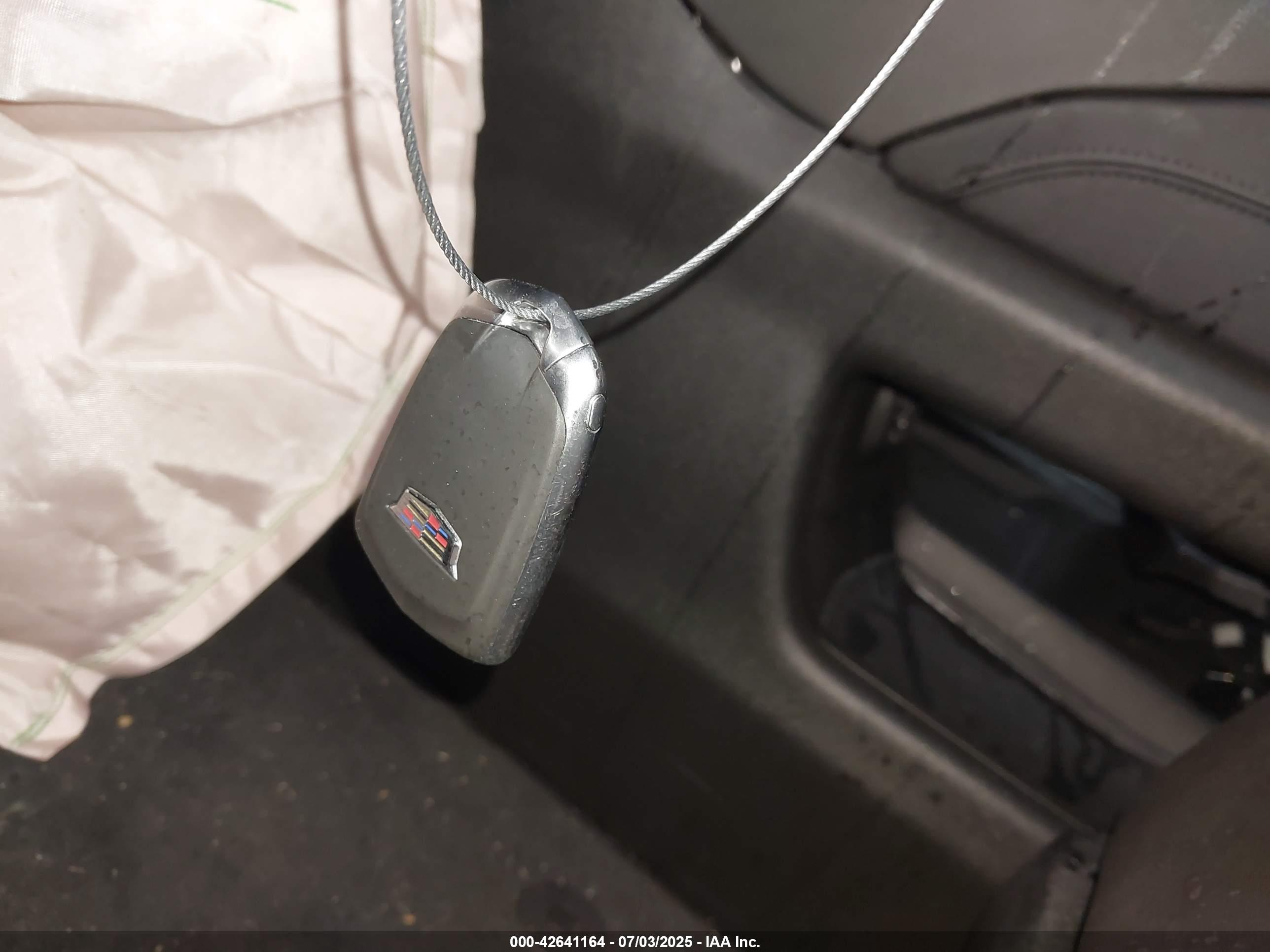 CADILLAC XT5 image 11