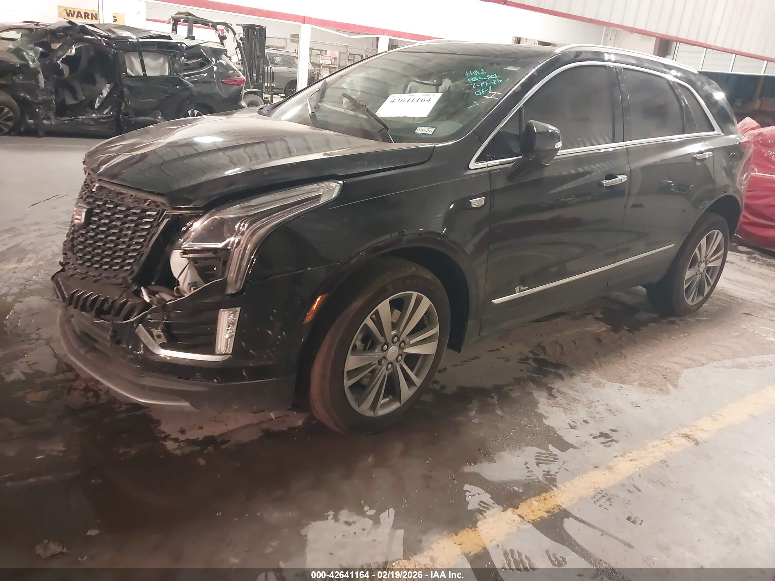CADILLAC XT5 image 2