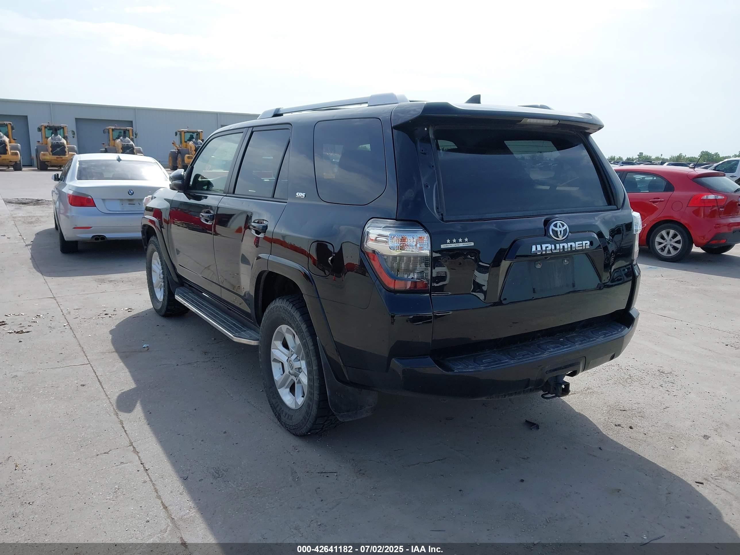 TOYOTA 4RUNNER image 3