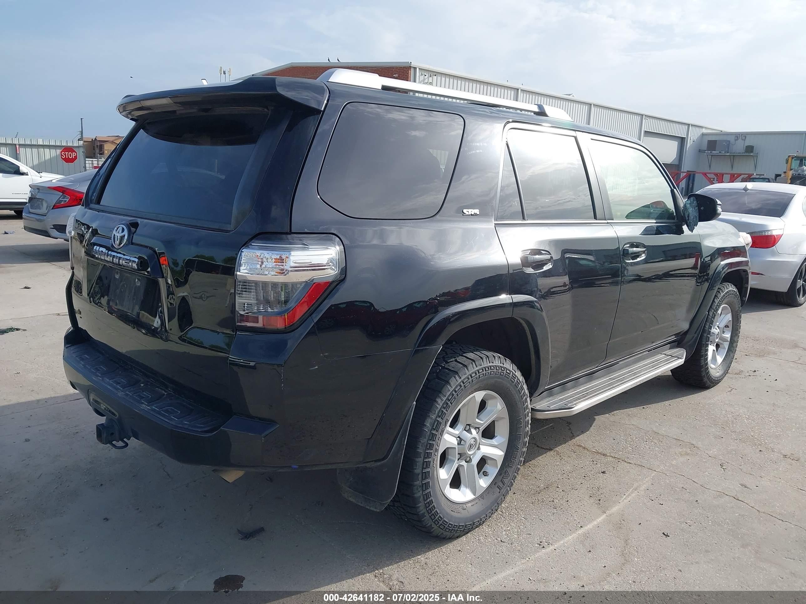 TOYOTA 4RUNNER image 4