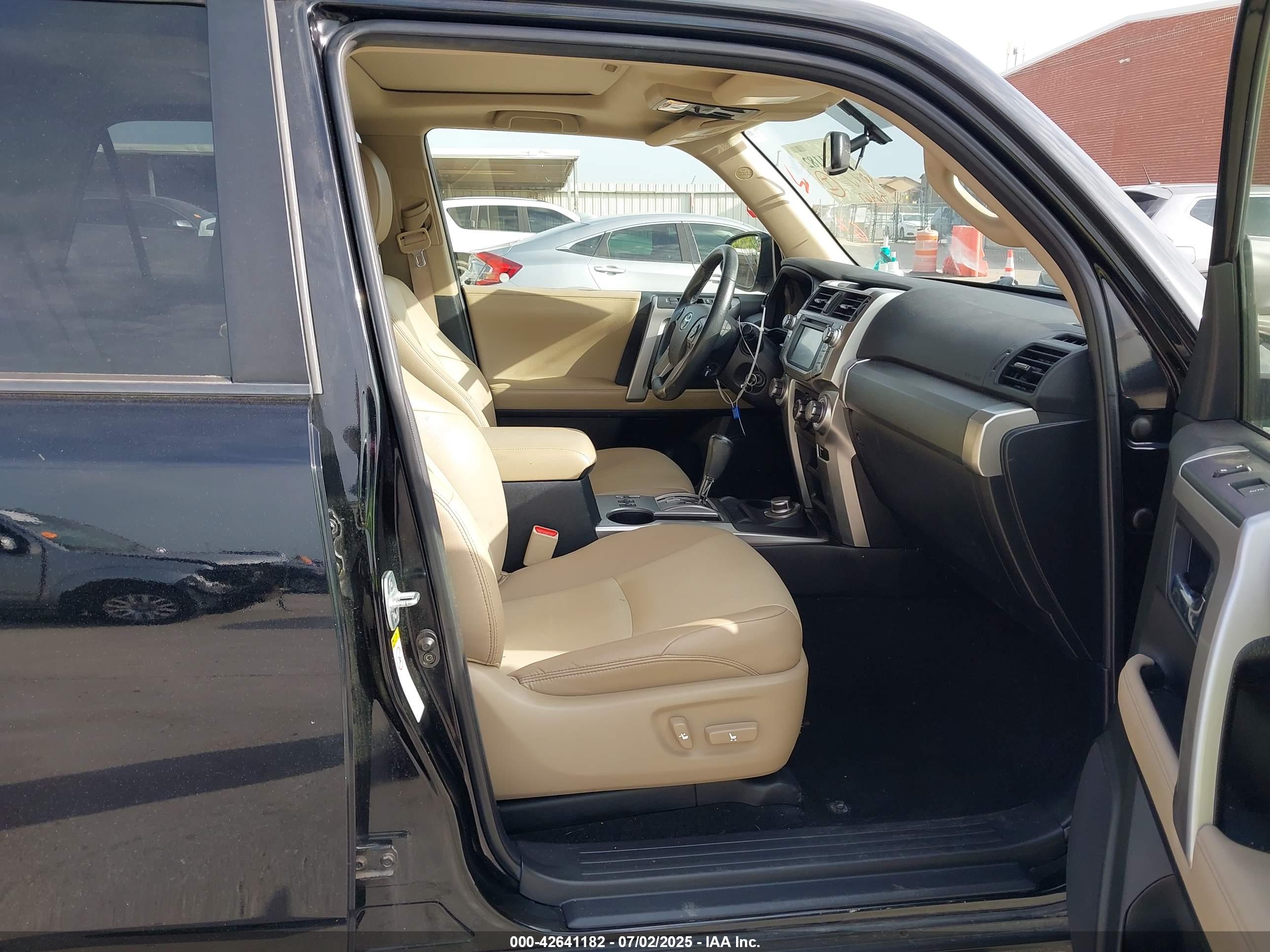 TOYOTA 4RUNNER image 5