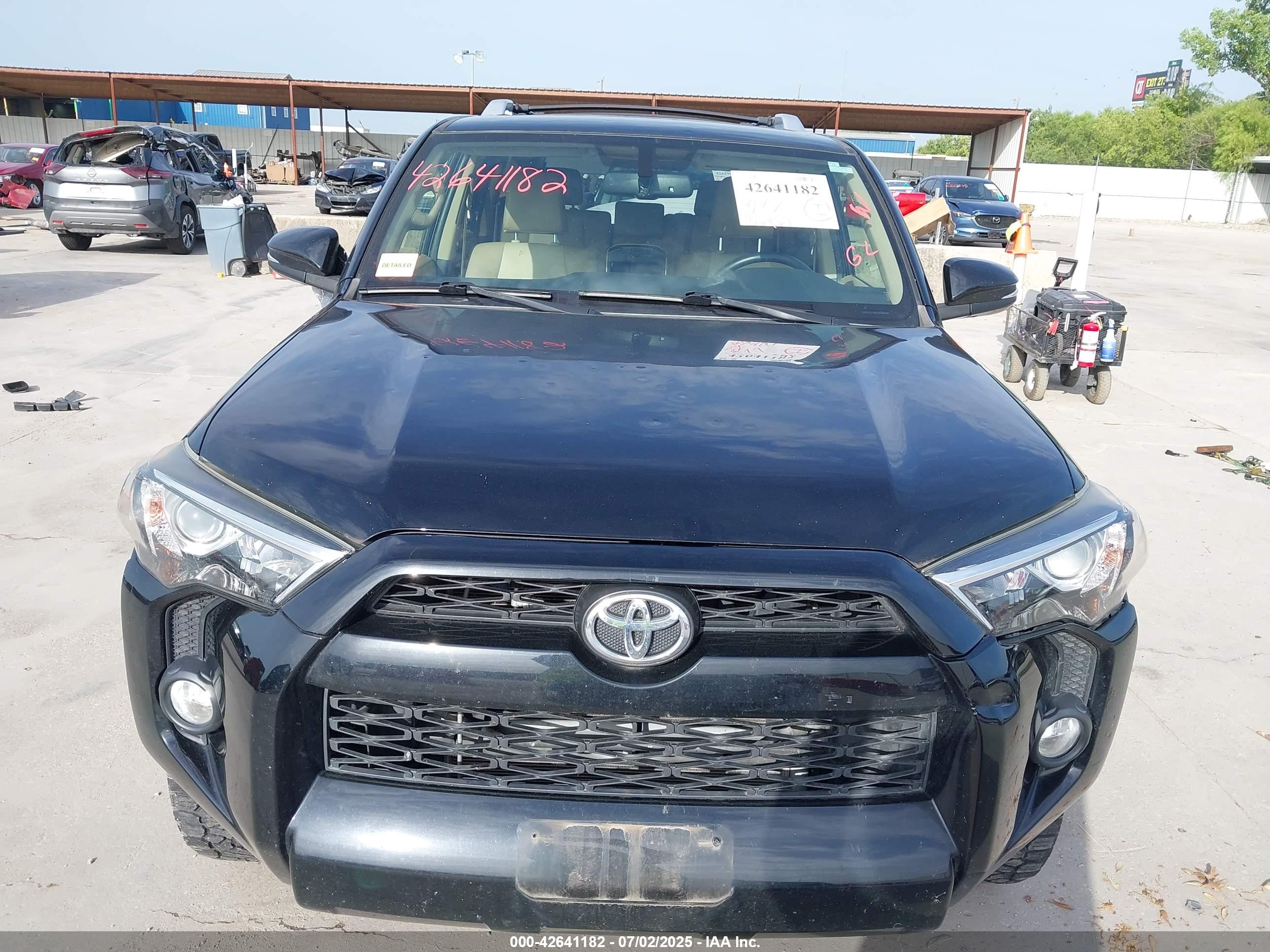 TOYOTA 4RUNNER image 6
