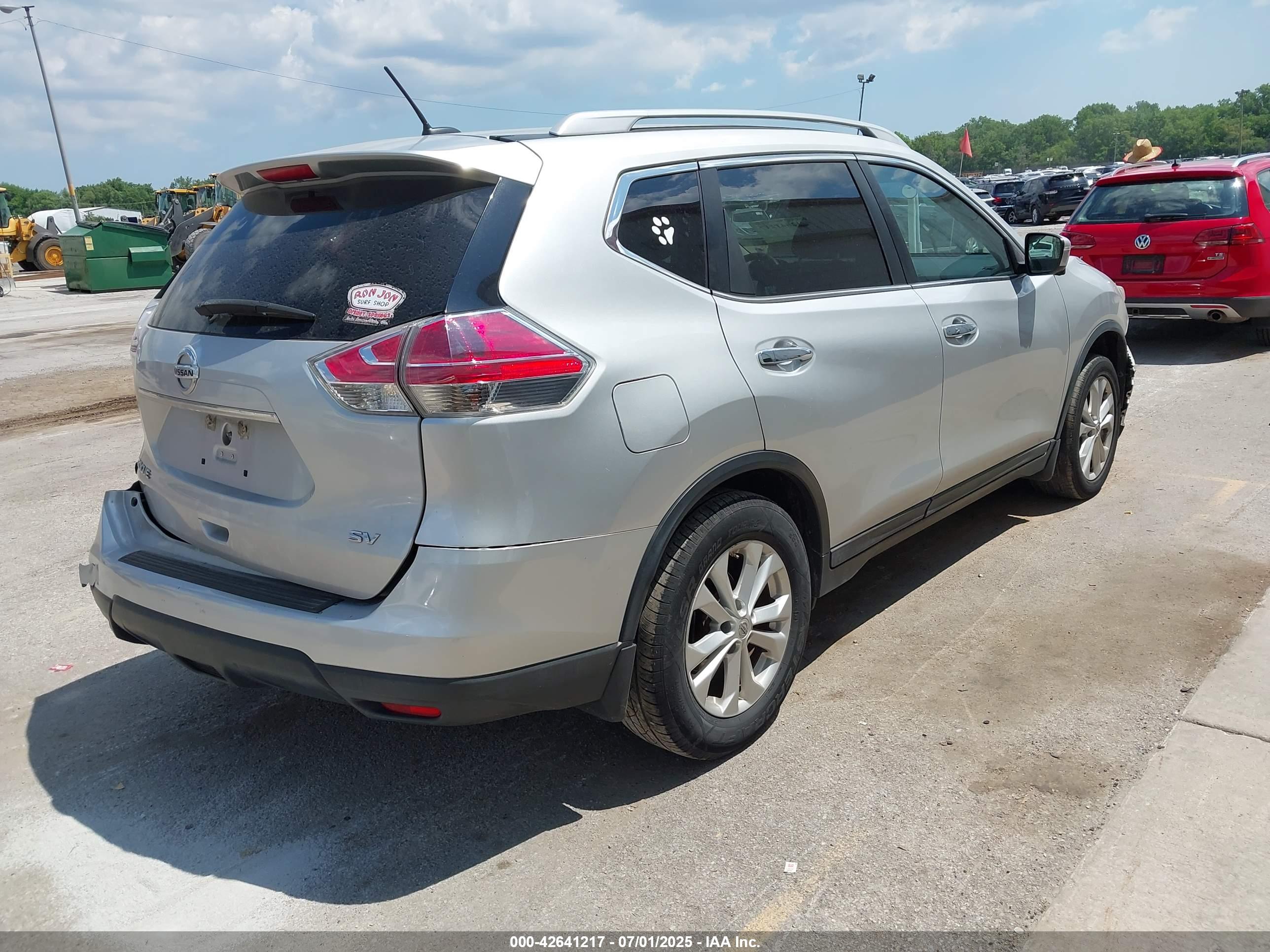 NISSAN ROGUE image 4