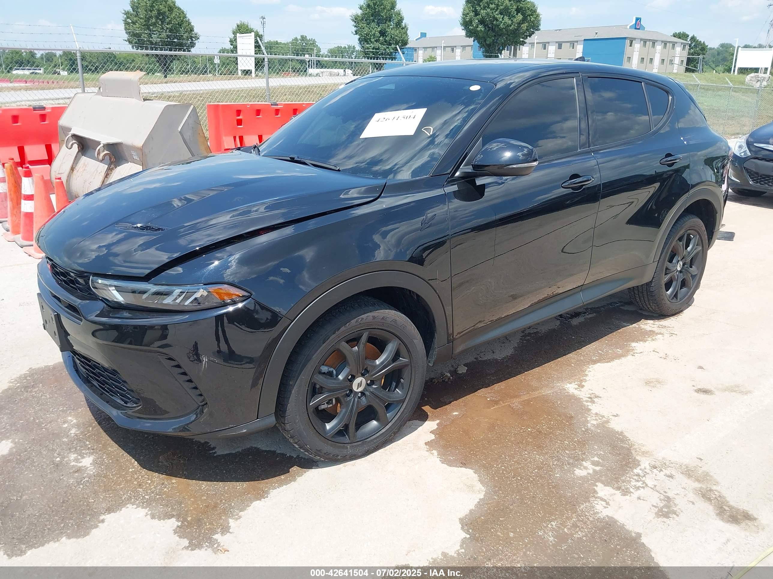 DODGE HORNET image 2