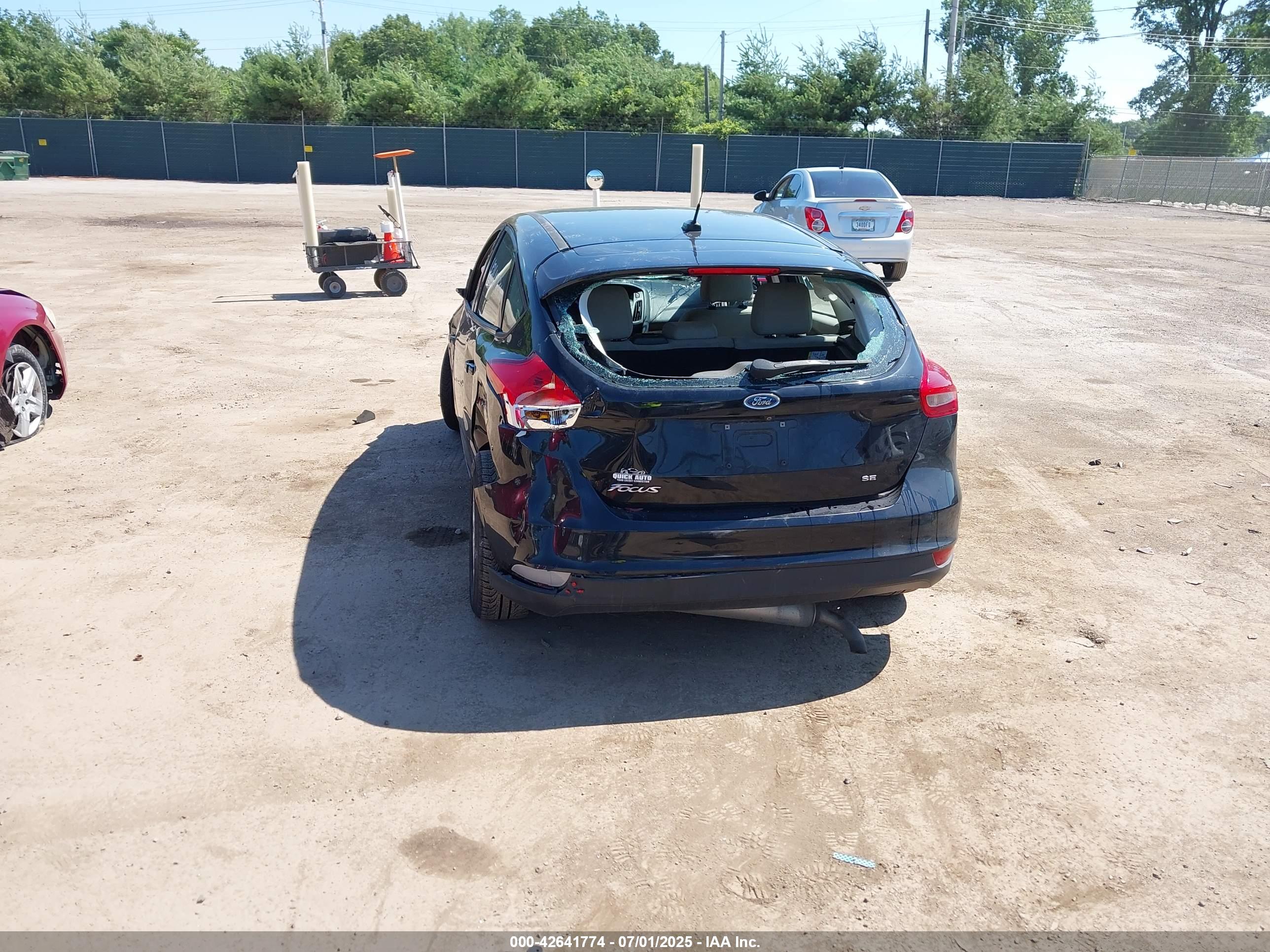 FORD FOCUS image 3