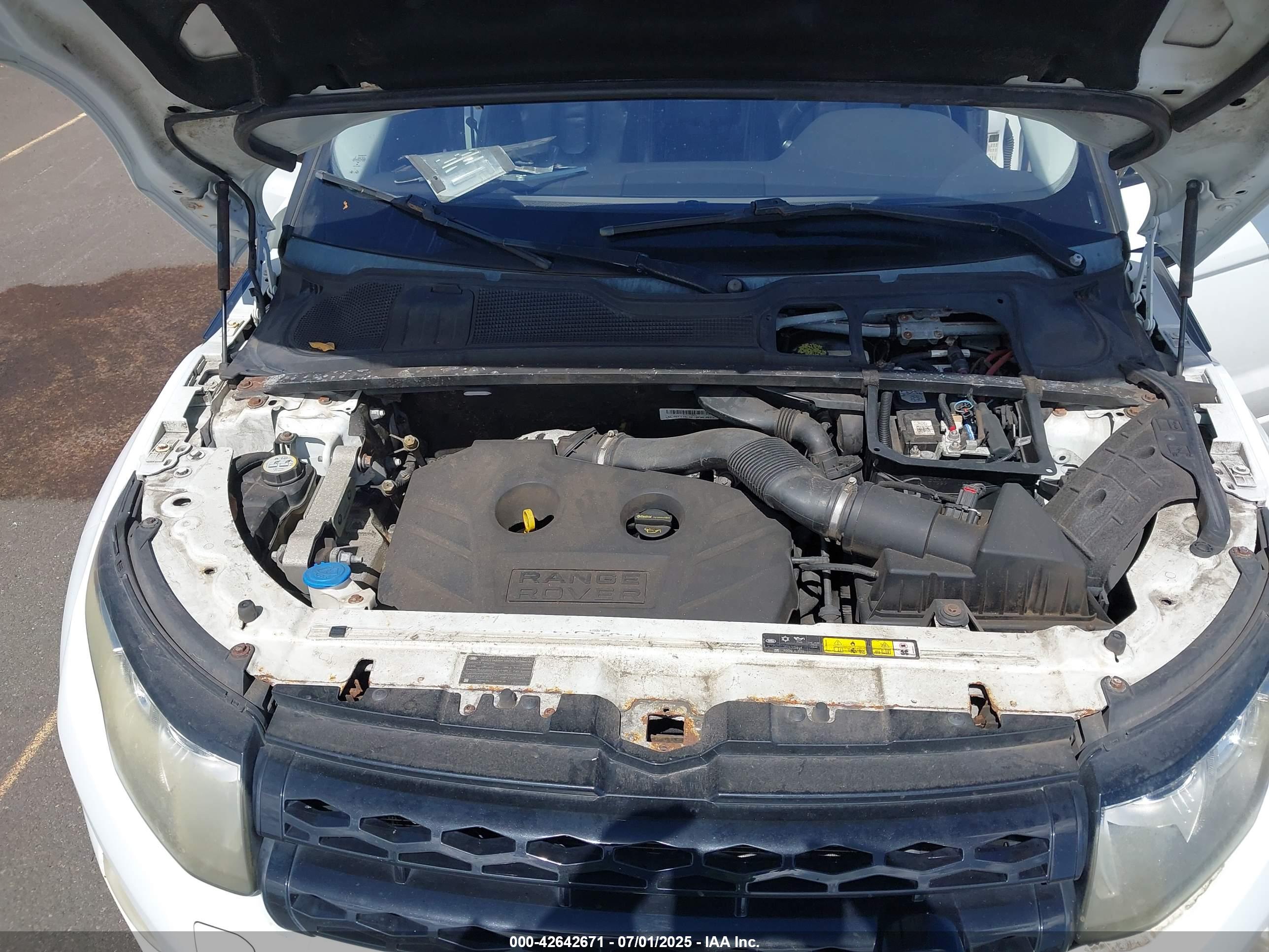 LAND ROVER image 10