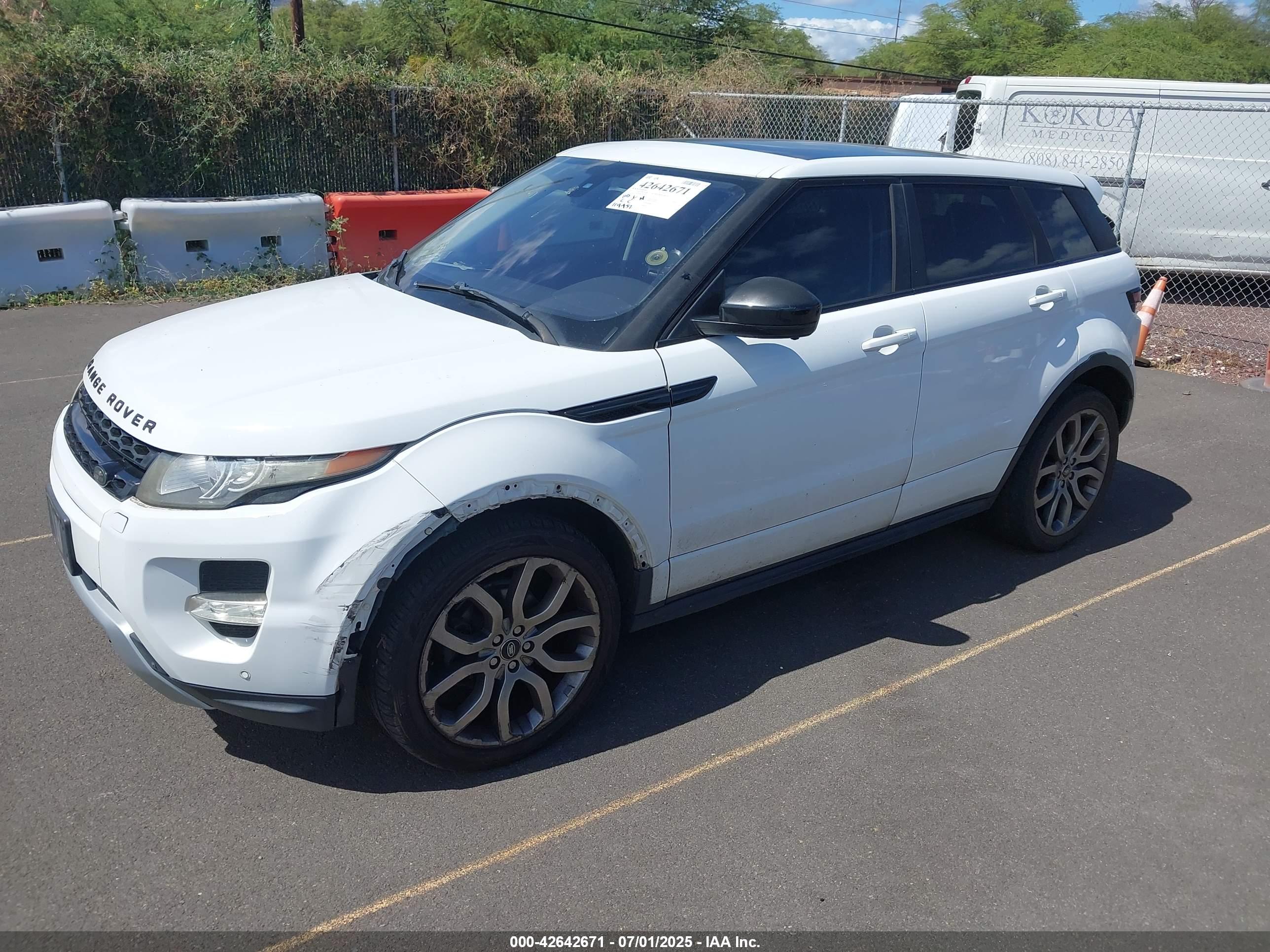 LAND ROVER image 2