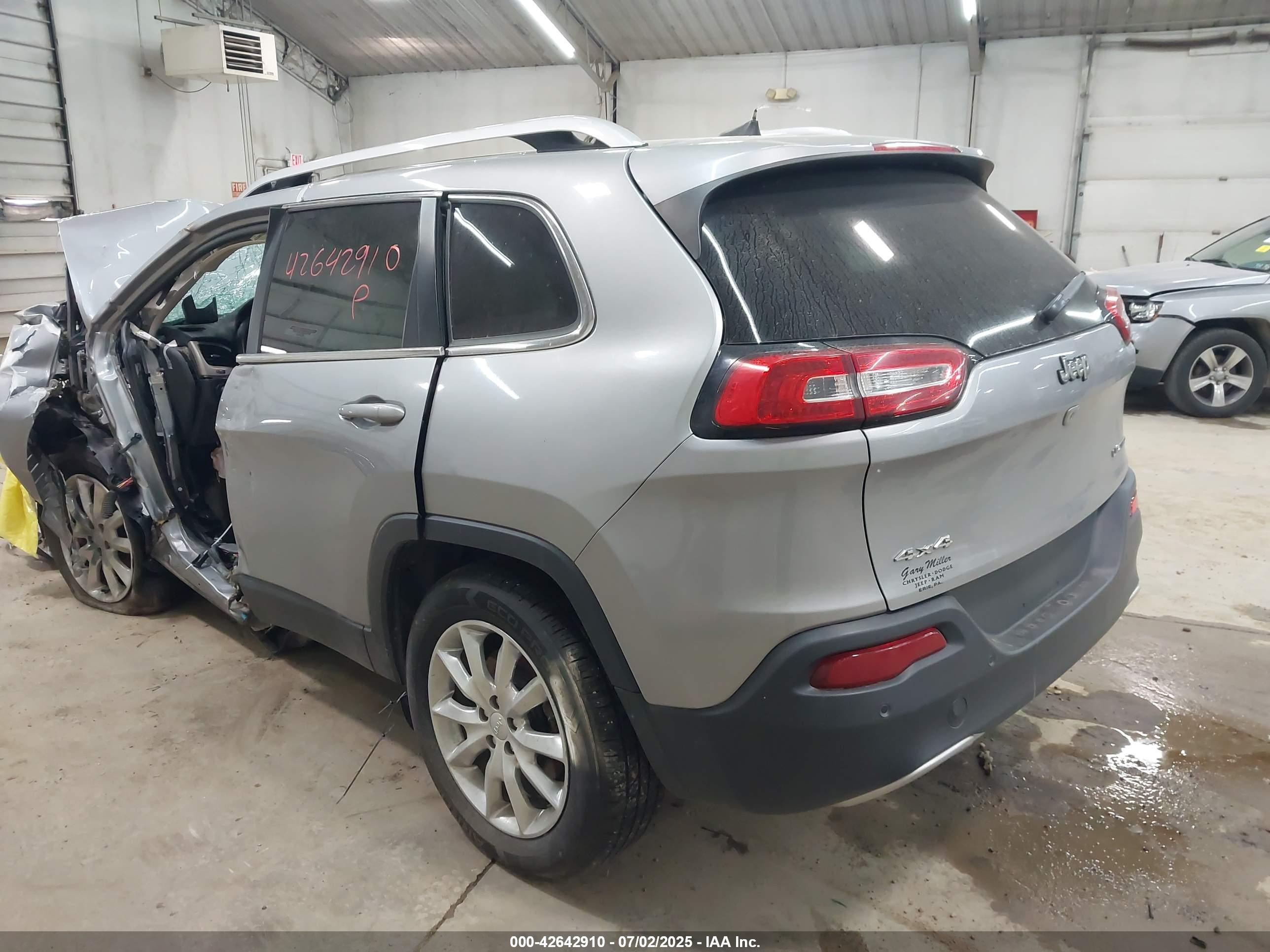 JEEP CHEROKEE image 3